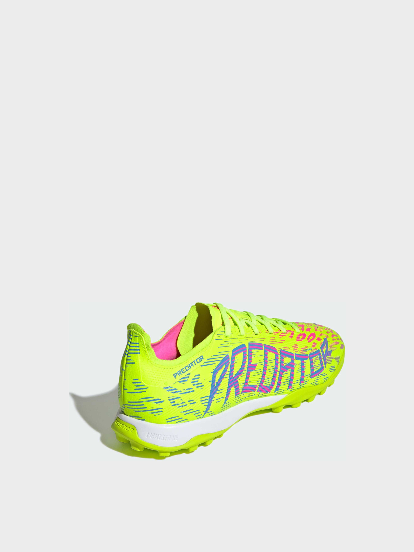 Кросівки Adidas Predator модель ID3770 Кросівки Adidas Predator модель ID3770 Фото