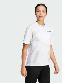 Футболки і поло Adidas модель JE0365 Фото