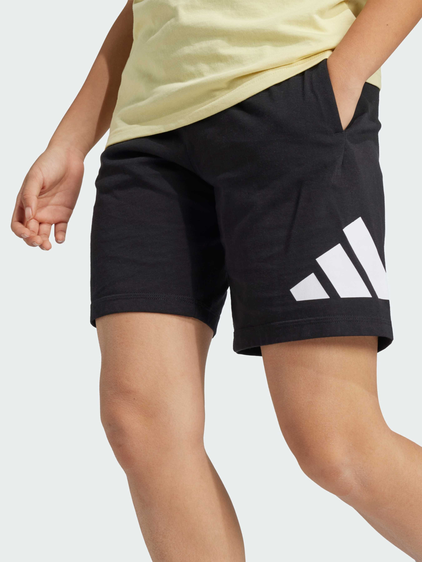 Шорти Adidas модель JE1391 Шорти Adidas модель JE1391 Фото