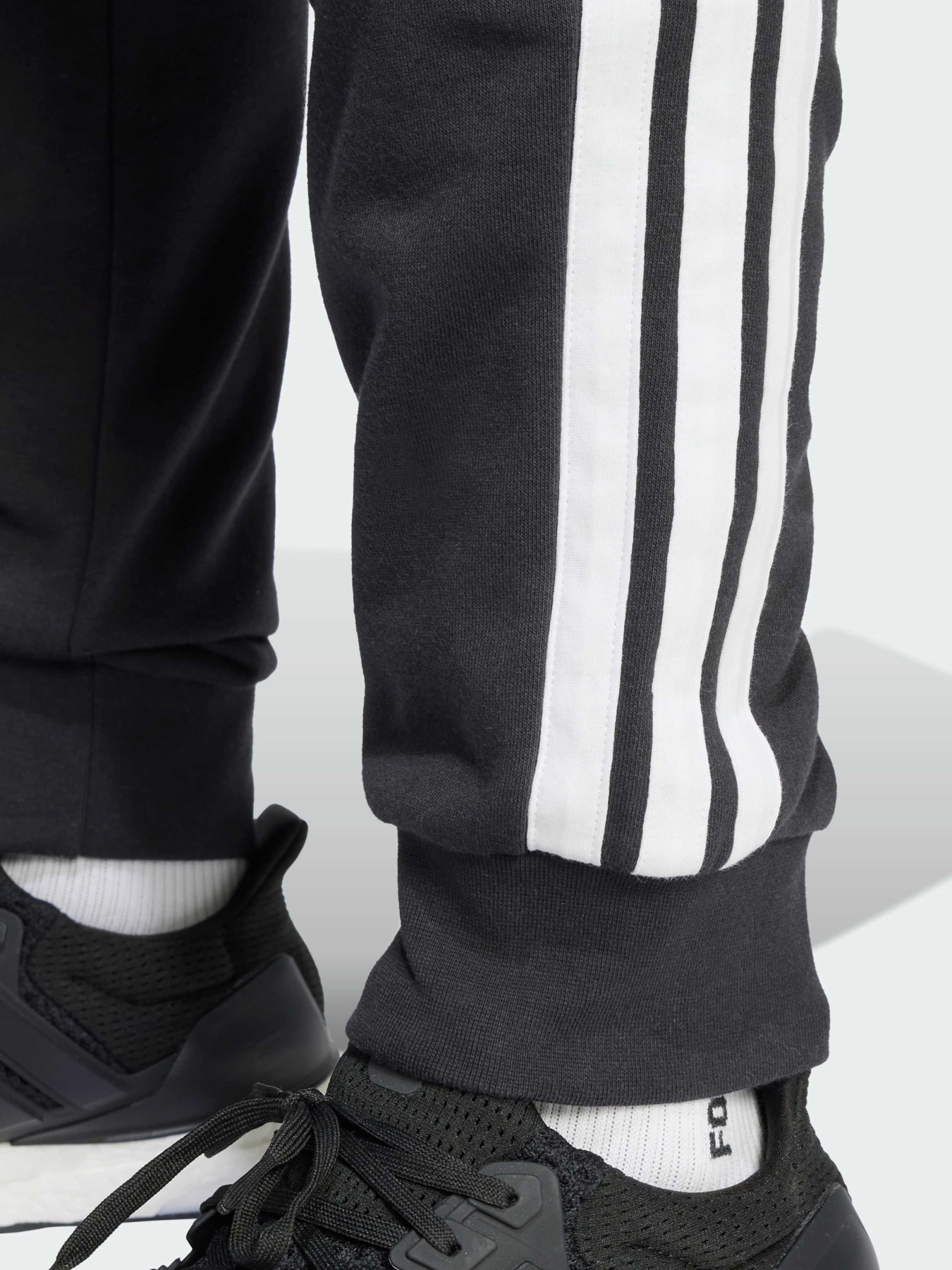 Штани Adidas модель JD1881 Фото