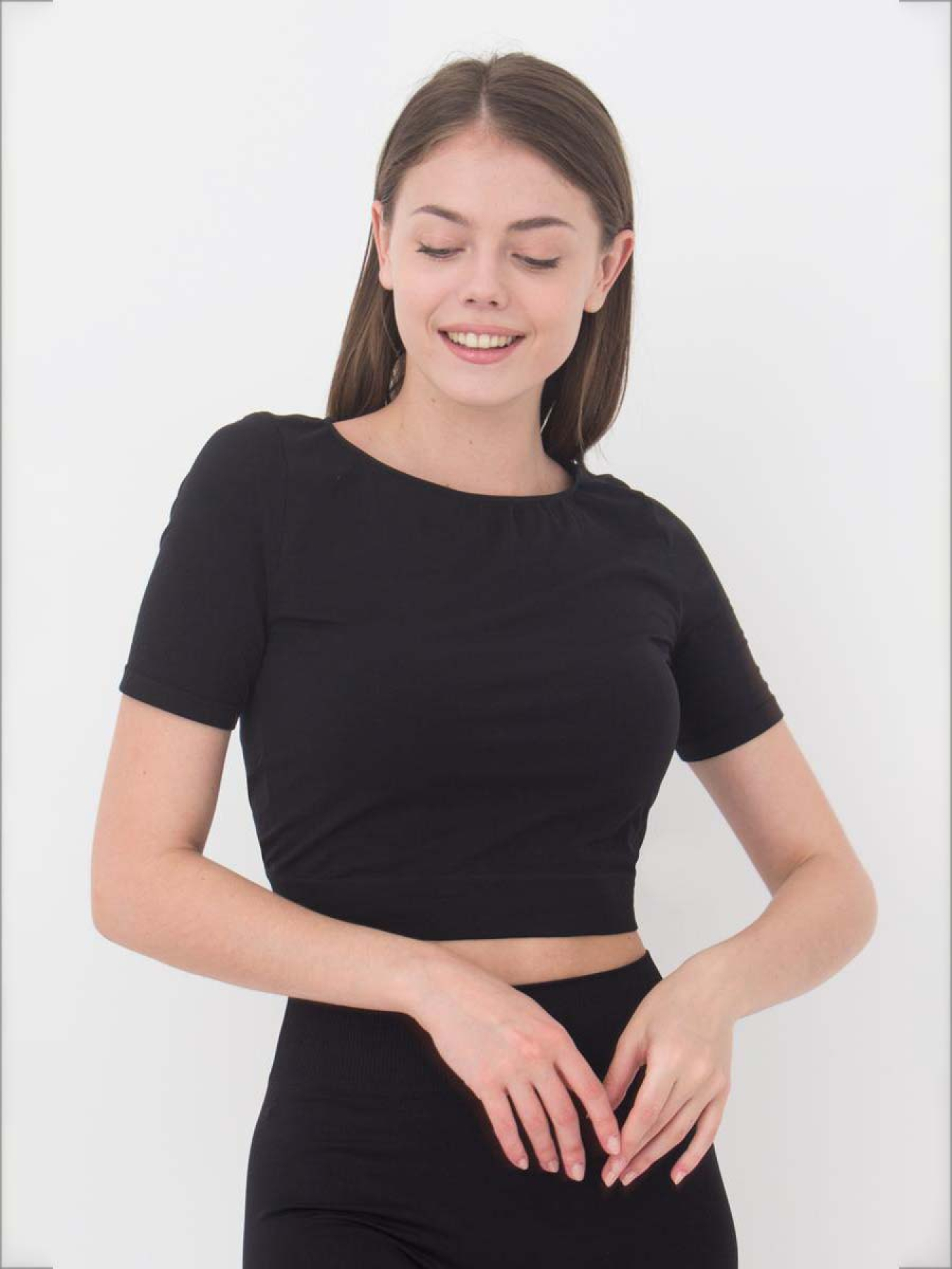 Футболки і поло Giulia crop t-shirt модель UP-00000403 Фото