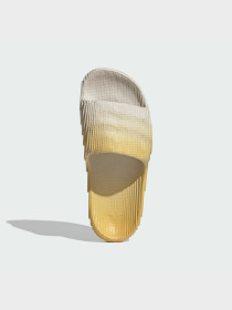 Шльопанці Adidas Adilette модель JH7795 Фото