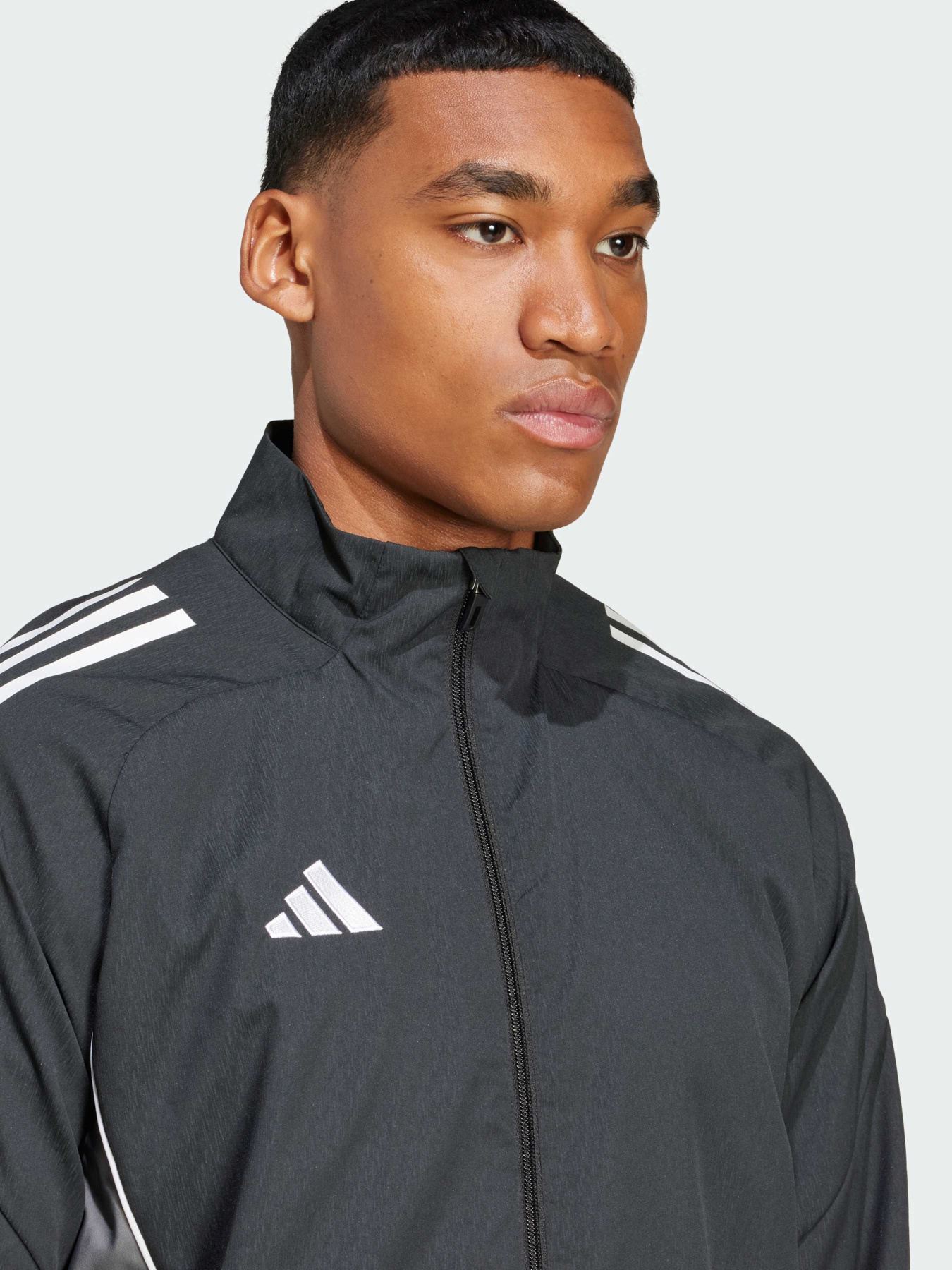 Куртки та дублянки Adidas Tiro модель IW0418 Куртки та дублянки Adidas Tiro модель IW0418 Фото