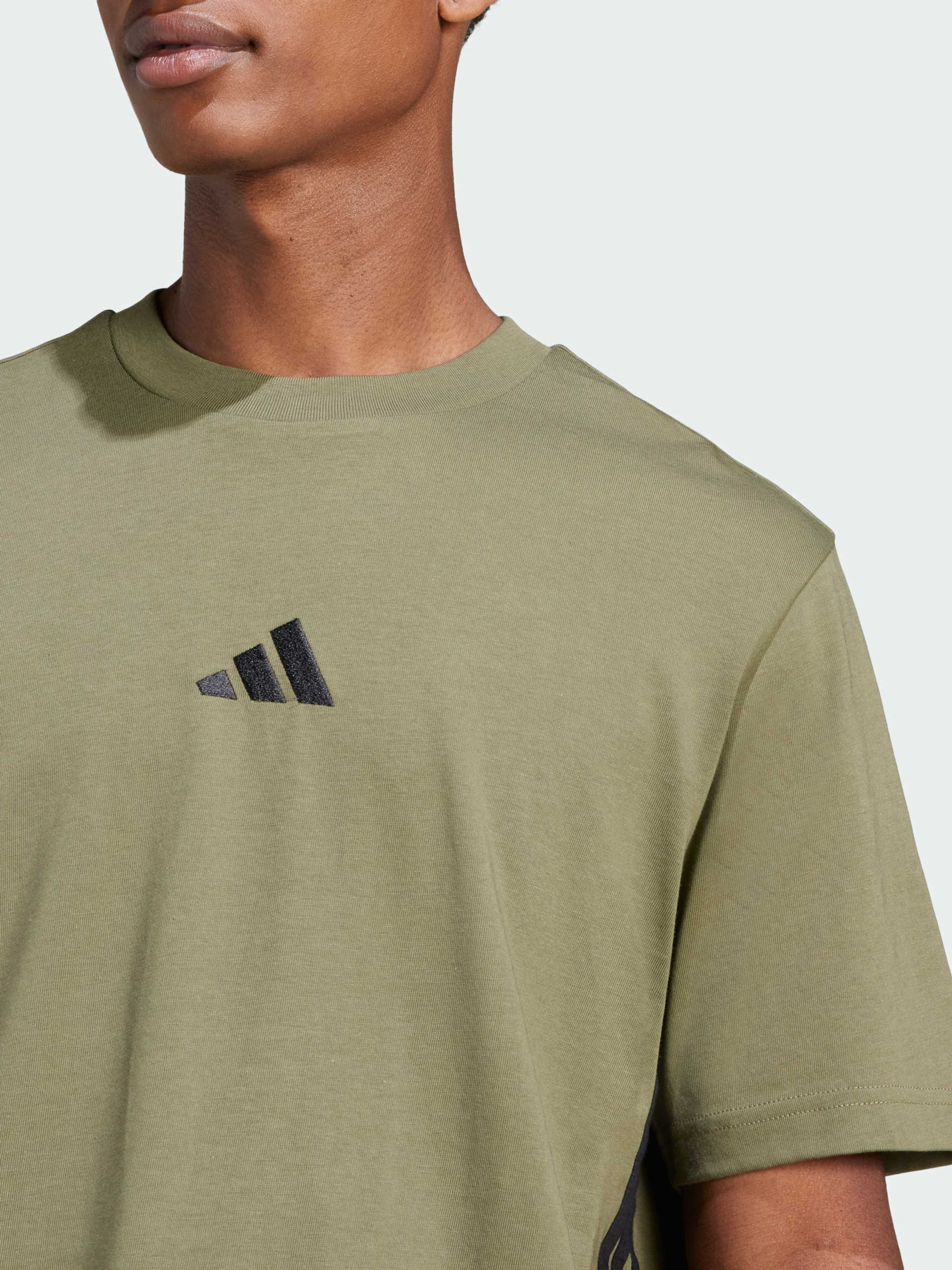 Футболки і поло Adidas модель JE6391 Футболки і поло Adidas модель JE6391 Фото