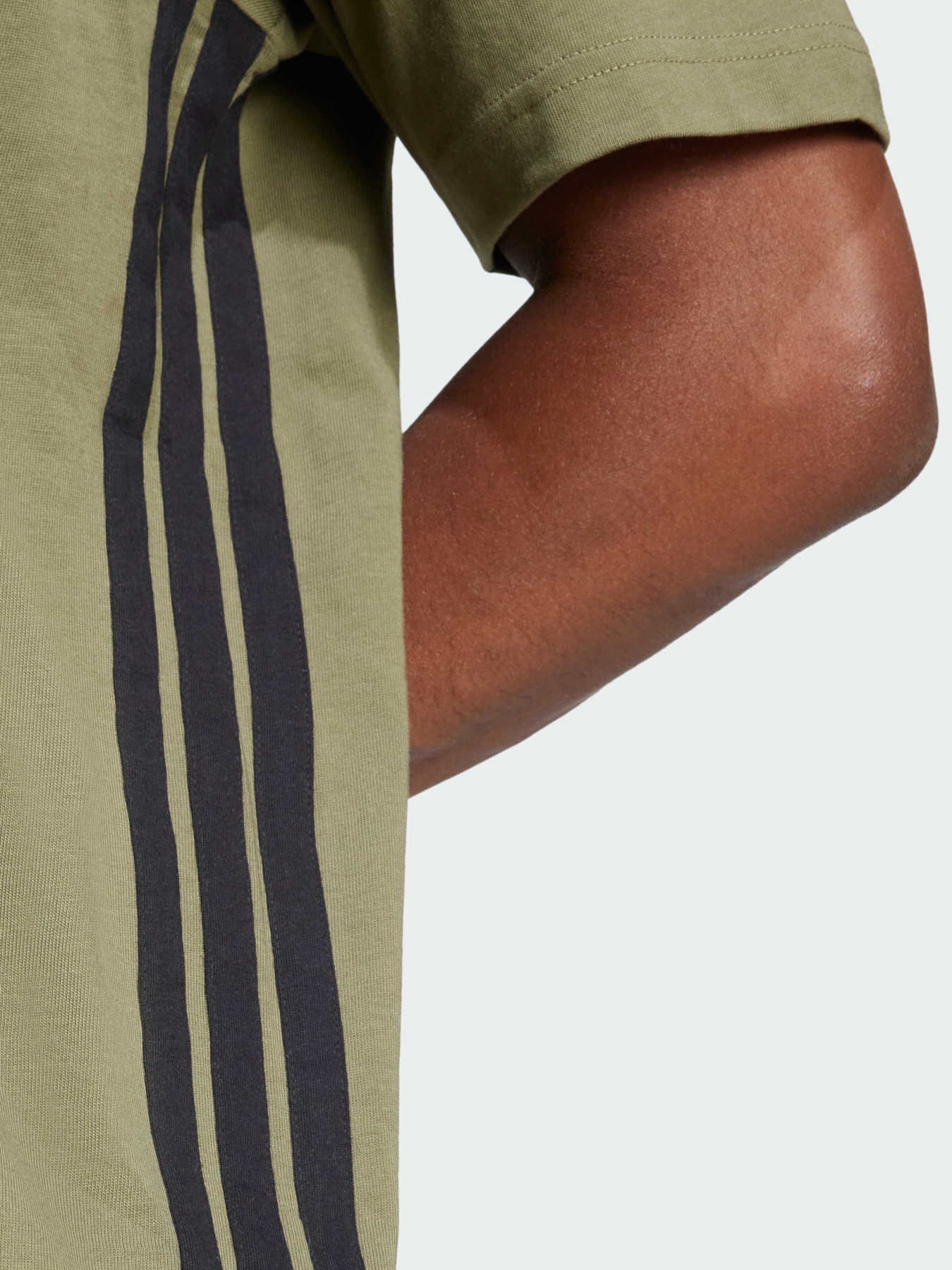 Футболки і поло Adidas модель JE6391 Футболки і поло Adidas модель JE6391 Фото