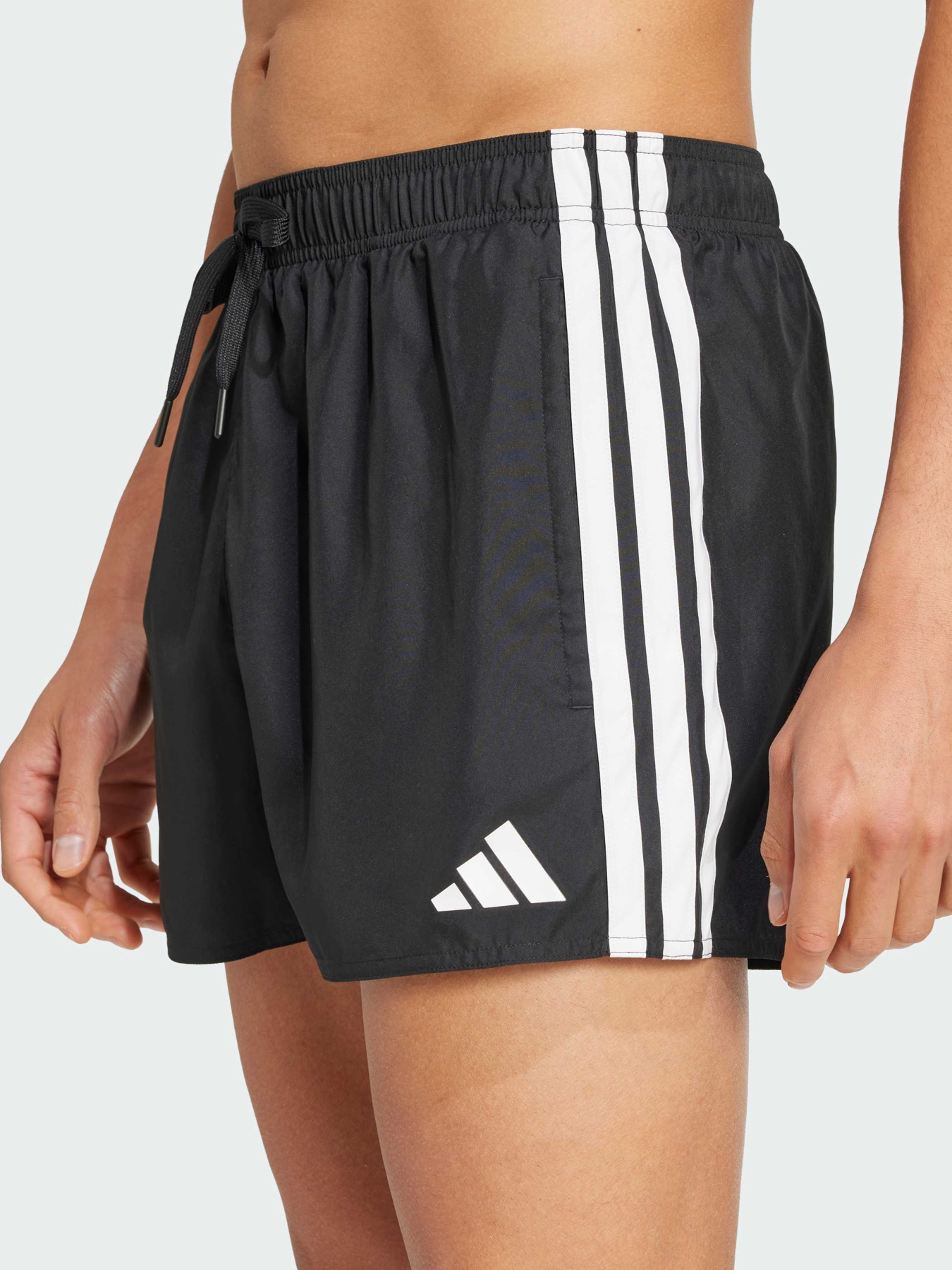 Одежда для пляжа Adidas 3 Stripes модель JG1031 Одежда для пляжа Adidas 3 Stripes модель JG1031 Фото