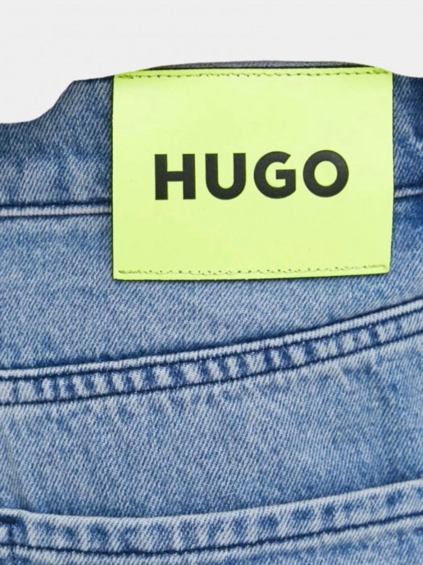 Шорти HUGO модель 5890 Фото