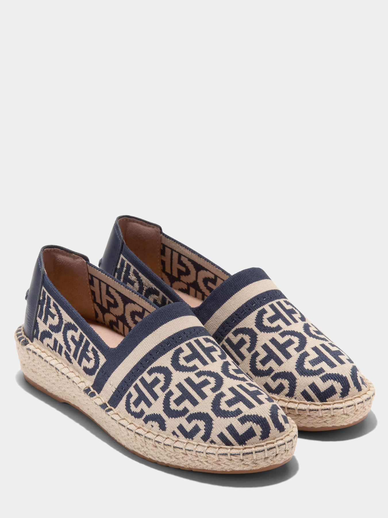Слипоны и мокасины Cole Haan модель W32110 Фото