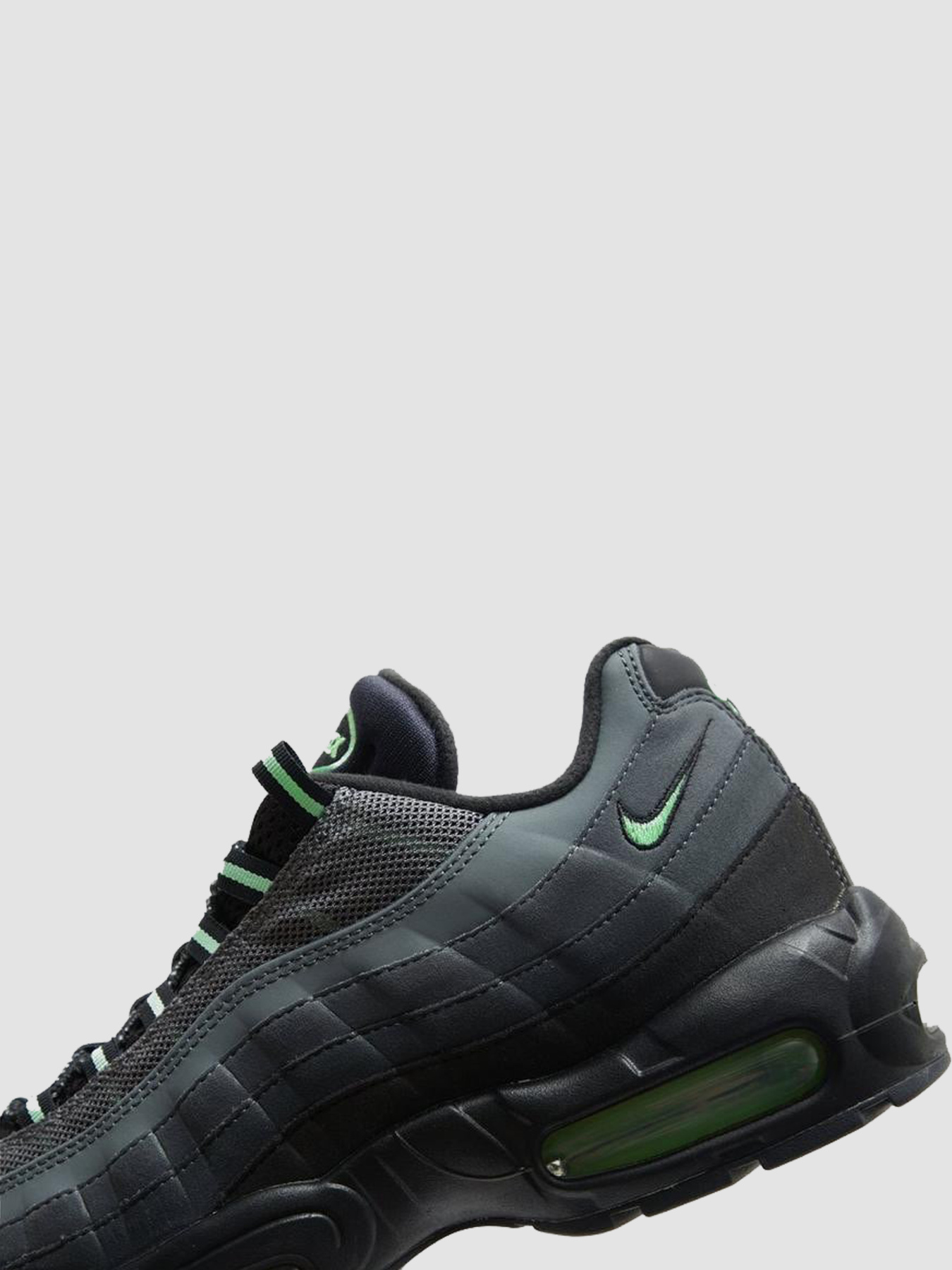 Кроссовки NIKE Air Max 95 модель HM0622-001 Кроссовки NIKE Air Max 95 модель HM0622-001 Фото