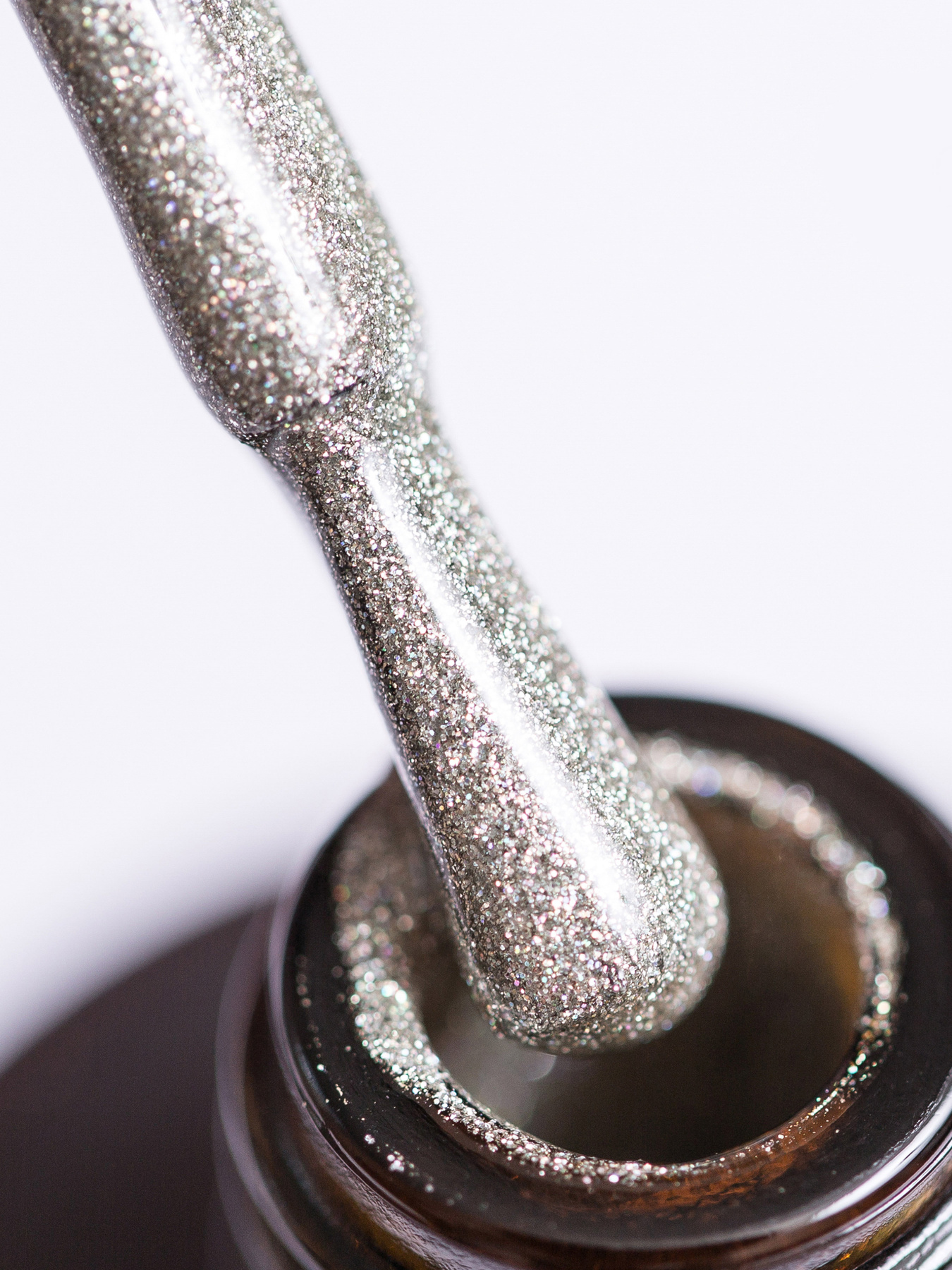 Гель-лак GLOSS Shine 401, серебристый с голографическим микроблеском Shine GLOSS COMPANY модель 4823271404362 Фото