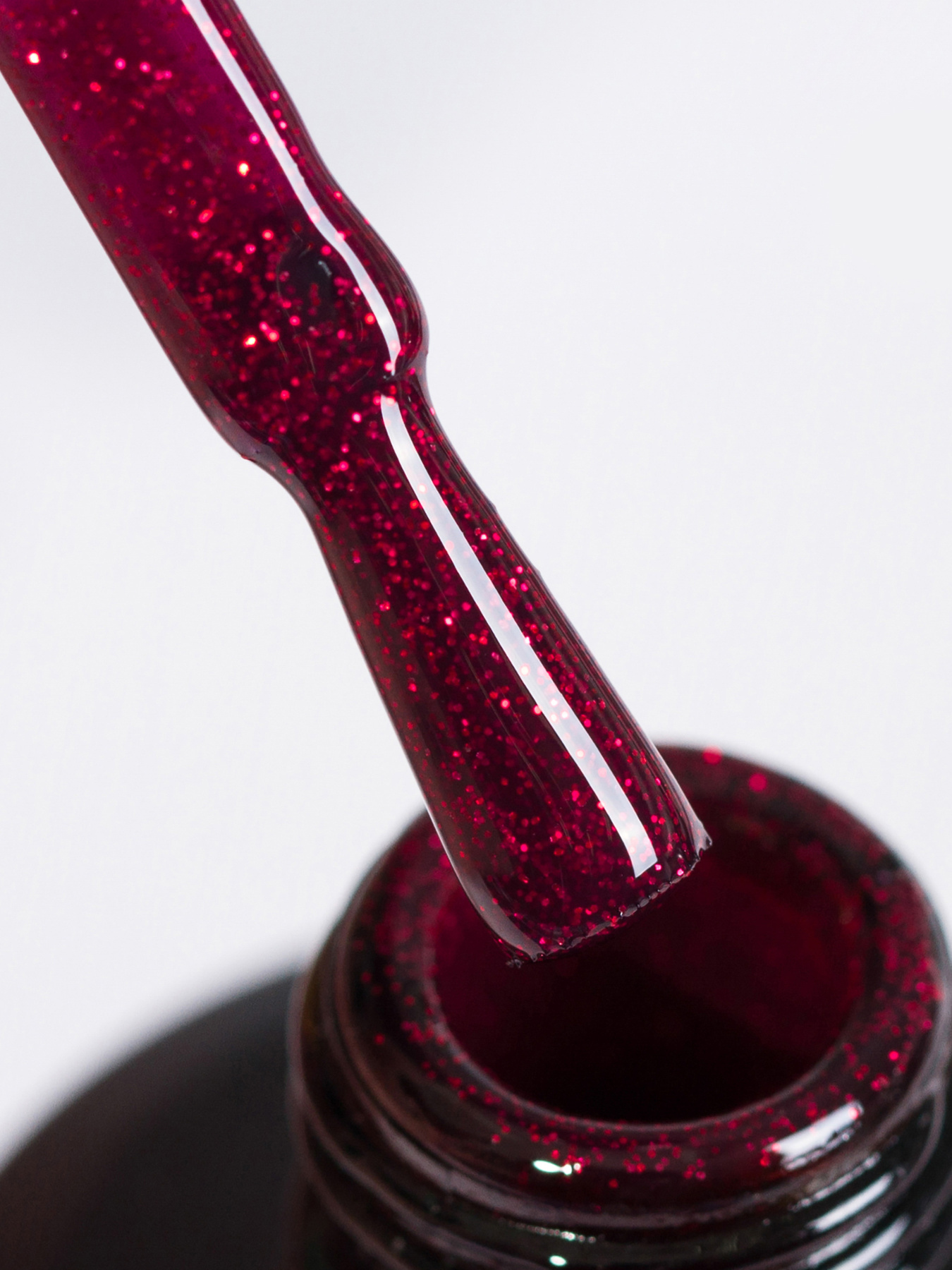 Гель-лак GLOSS Shine 407, красный с микроблеском Shine GLOSS COMPANY модель 4823271407158 Фото