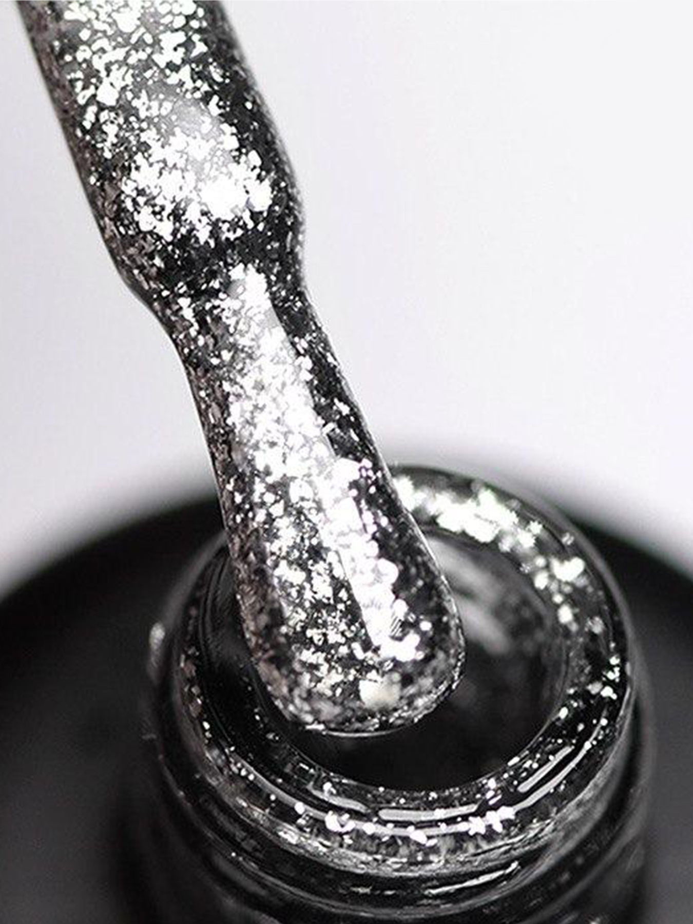 Гель-лак GLOSS Shine 424, серебристый с микроблеском Shine GLOSS COMPANY модель 4823271401002 Фото