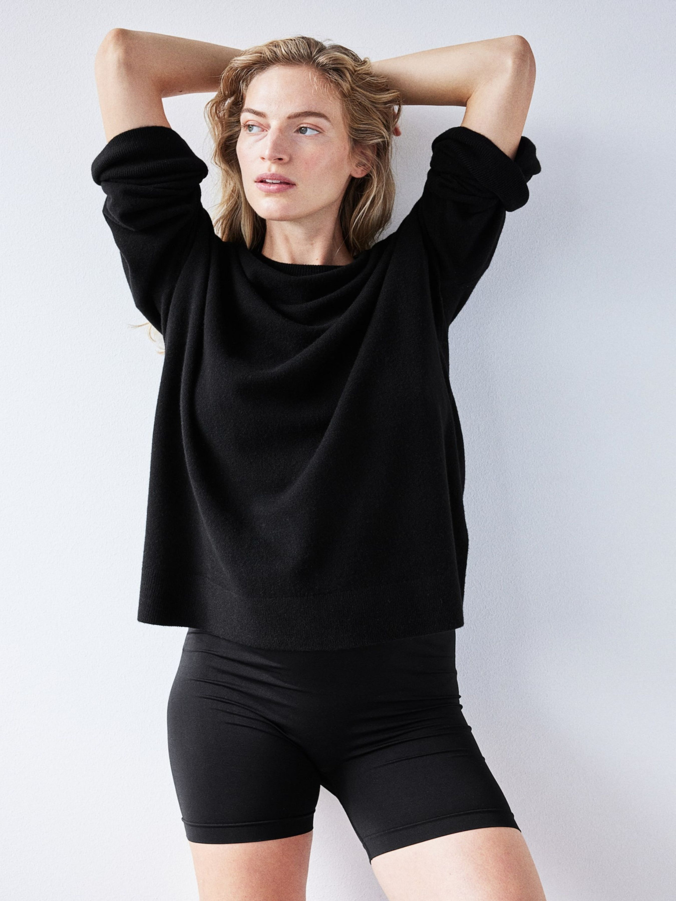 Шорти H&M модель 76868 Фото