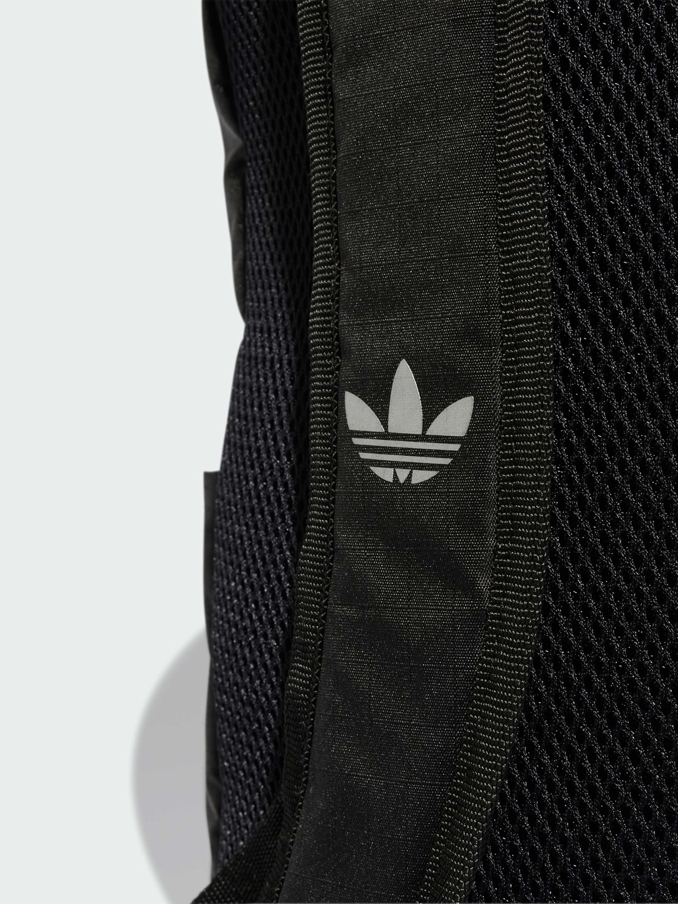 Рюкзаки Adidas модель JD5572 Рюкзаки Adidas модель JD5572 Фото