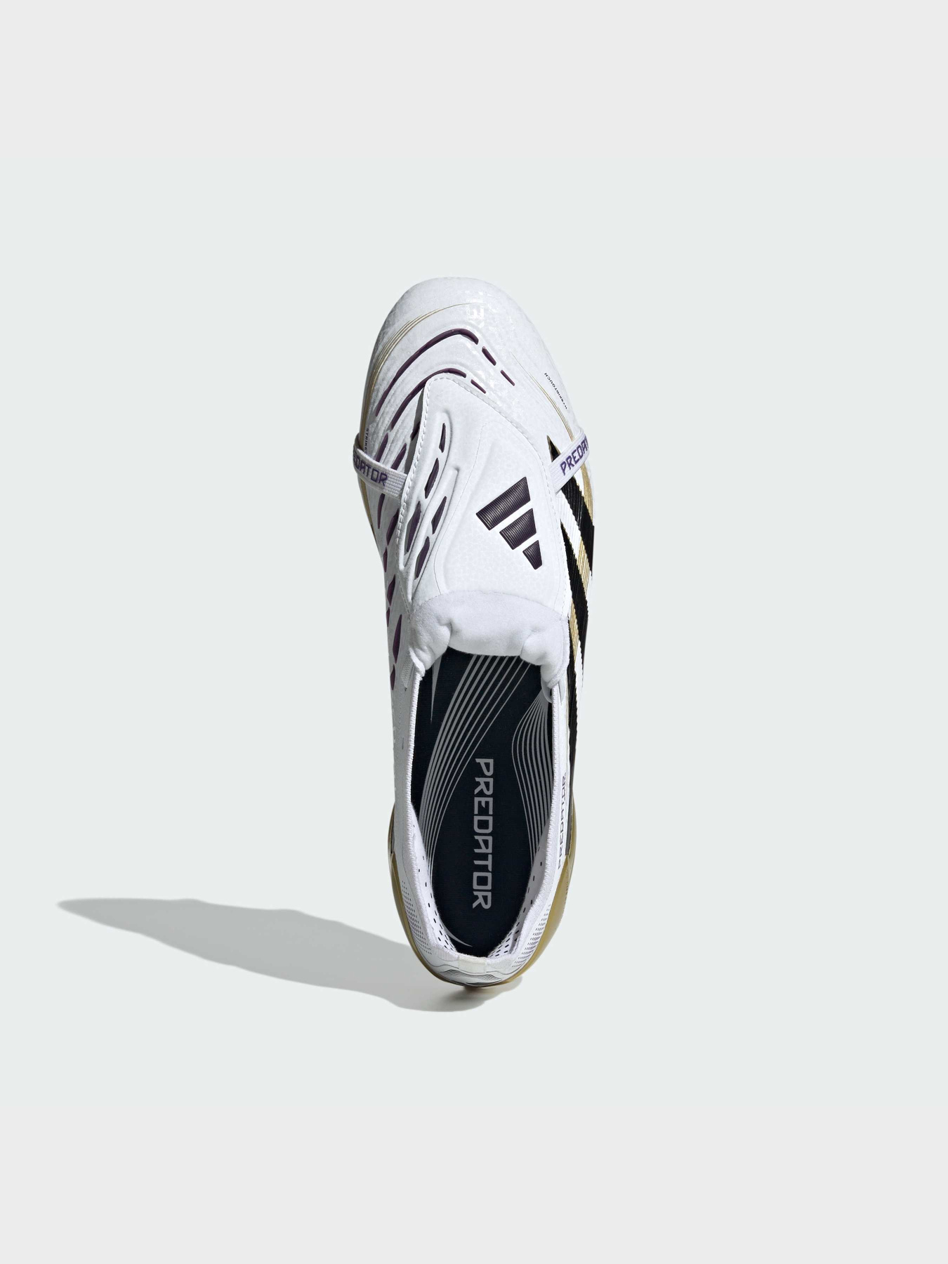 Кросівки Adidas Predator модель JI1095 Кросівки Adidas Predator модель JI1095 Фото