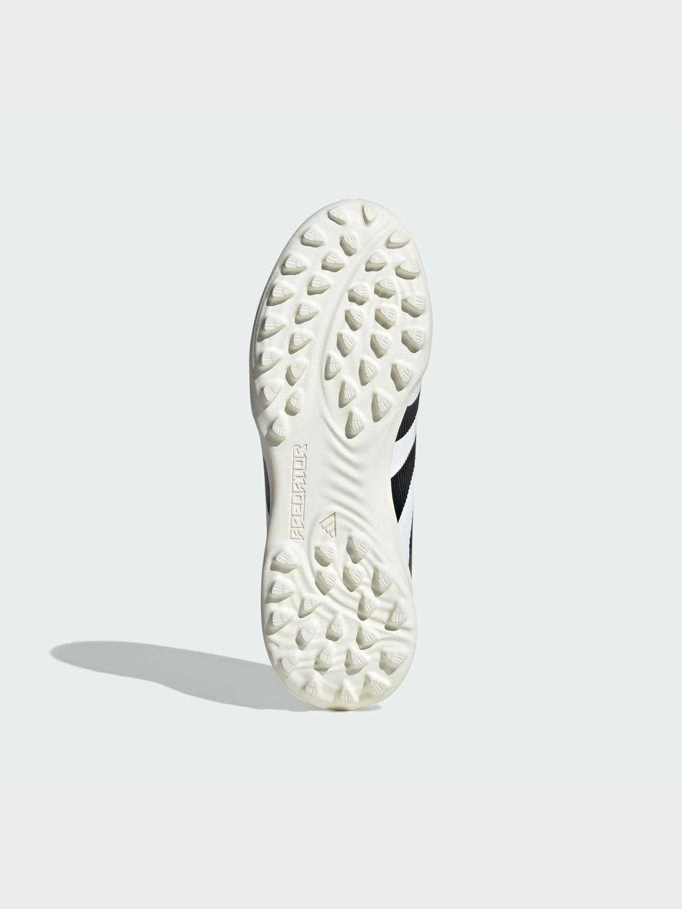 Кросівки Adidas Predator модель JI1152 Кросівки Adidas Predator модель JI1152 Фото