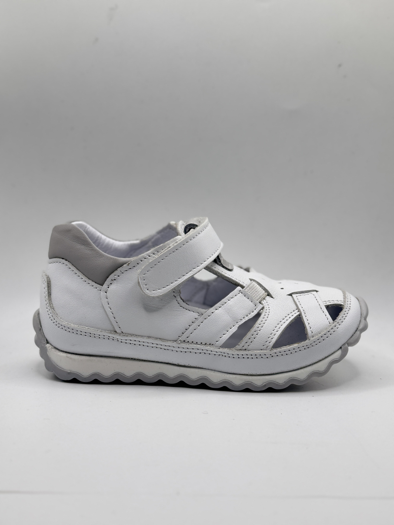 Сандалии Perlina модель 23white24 Сандалии Perlina модель 23white24 Фото