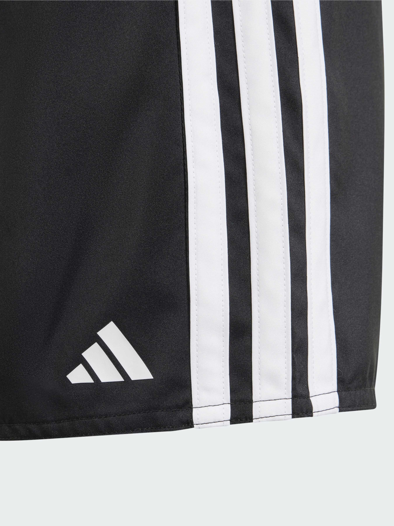 Одежда для пляжа Adidas 3 Stripes модель JD8013 Одежда для пляжа Adidas 3 Stripes модель JD8013 Фото