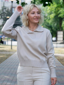 Свитры и кардиганы Nita модель dzhemper-polo-nita-zhemchug-n888-24 Фото