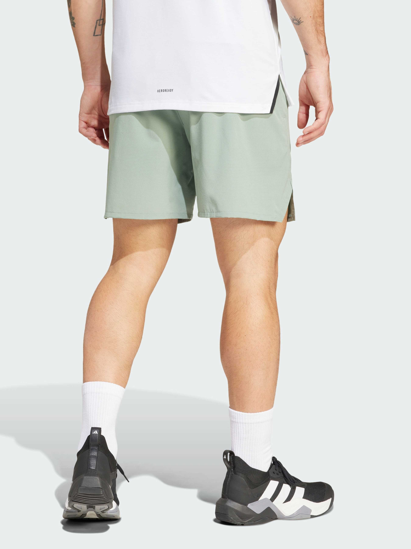 Шорты Adidas модель JN1990 Фото