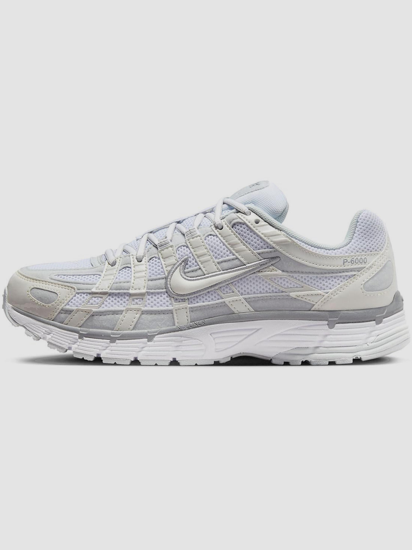 Кросівки NIKE P-6000 Summit White Pure Platinum модель FV6603-101 Кросівки NIKE P-6000 Summit White Pure Platinum модель FV6603-101 Фото
