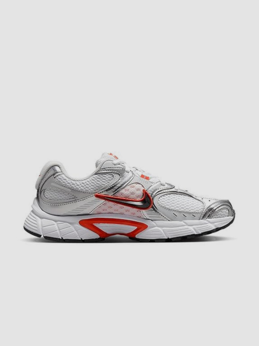 Кросівки NIKE V5 Rnr модель HQ7901-100 Фото