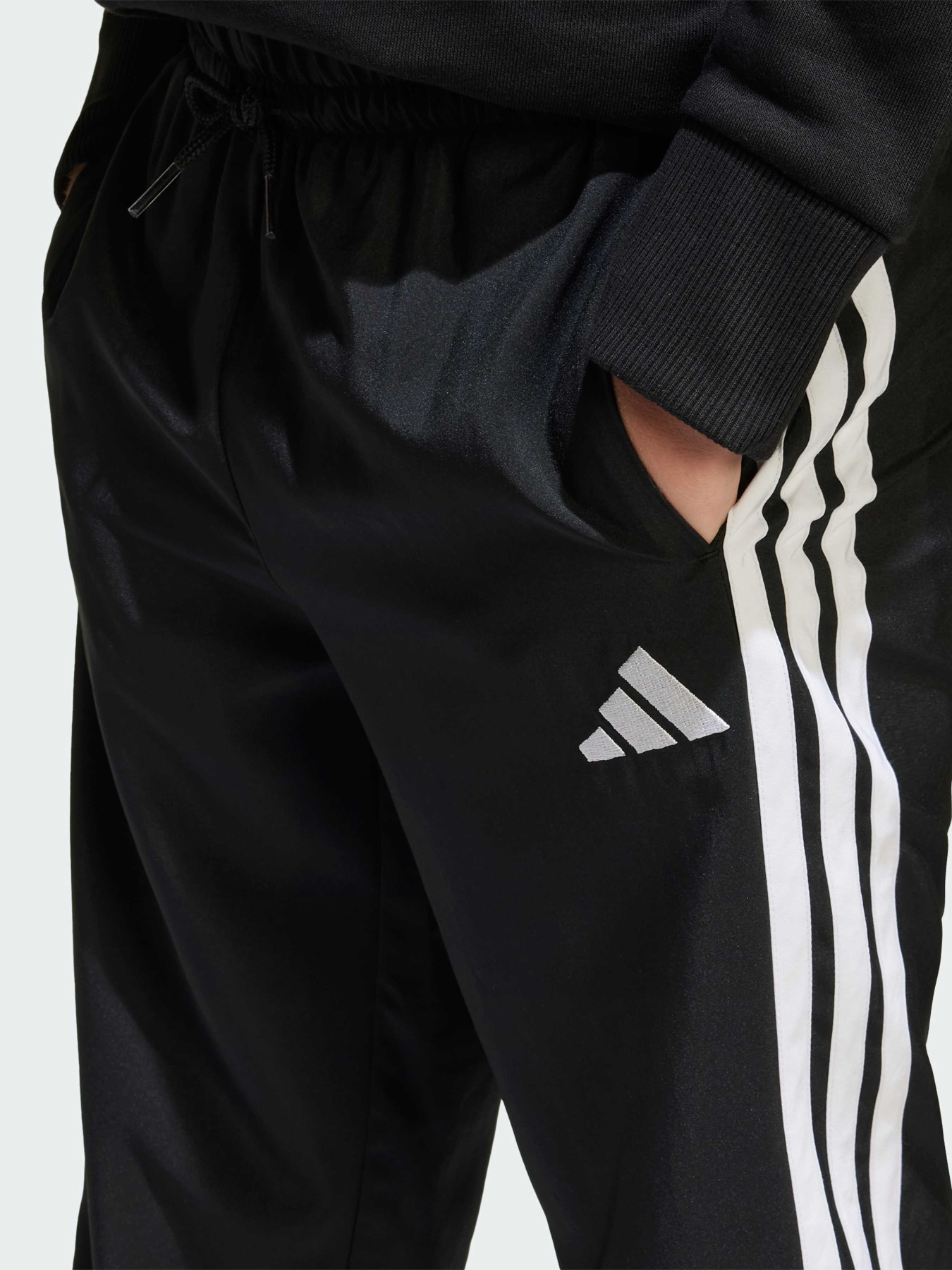 Штани Adidas Adidas Essentials модель JD6500 Фото