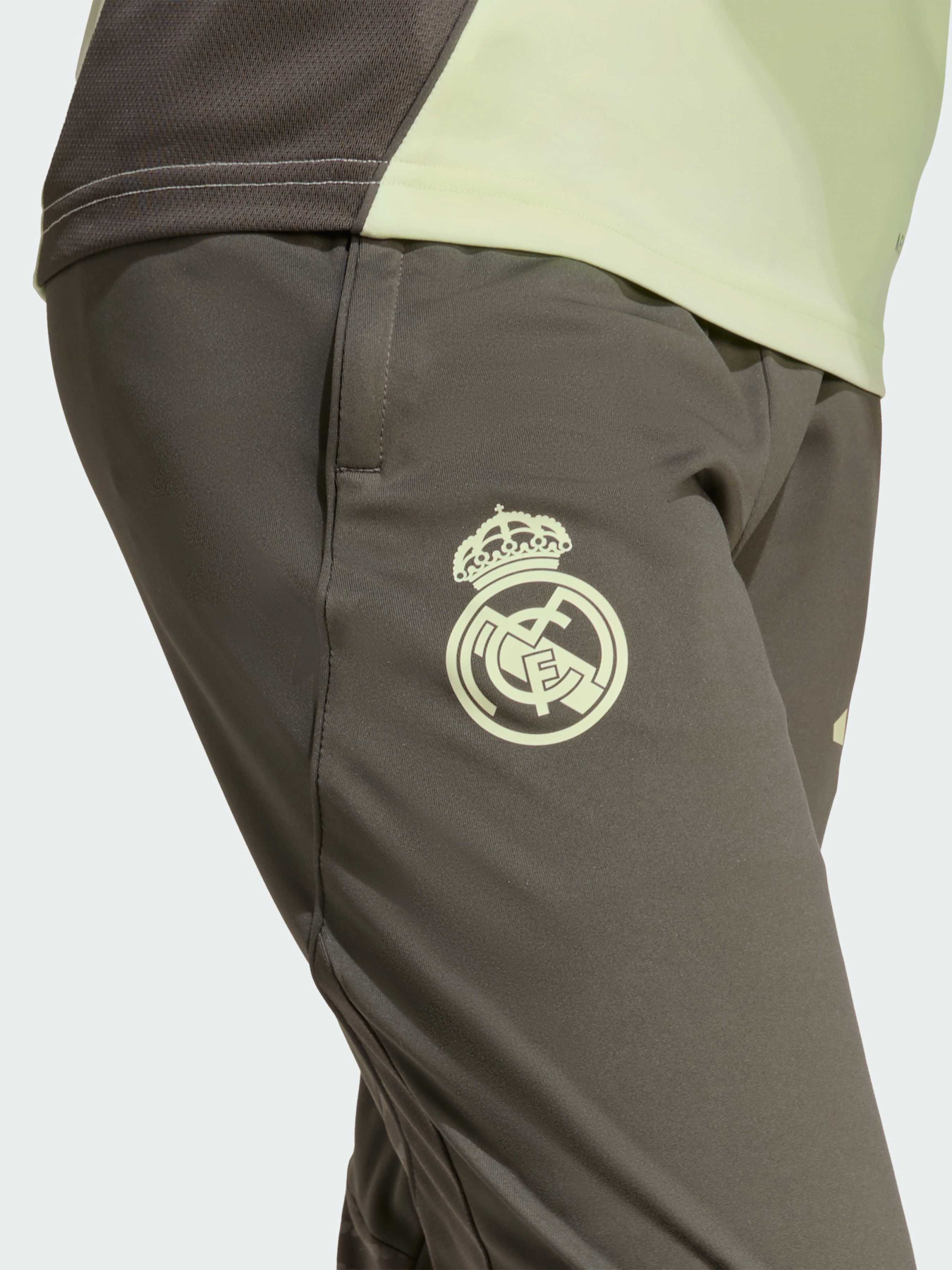 Штани Adidas Tiro модель JP3985 Штани Adidas Tiro модель JP3985 Фото