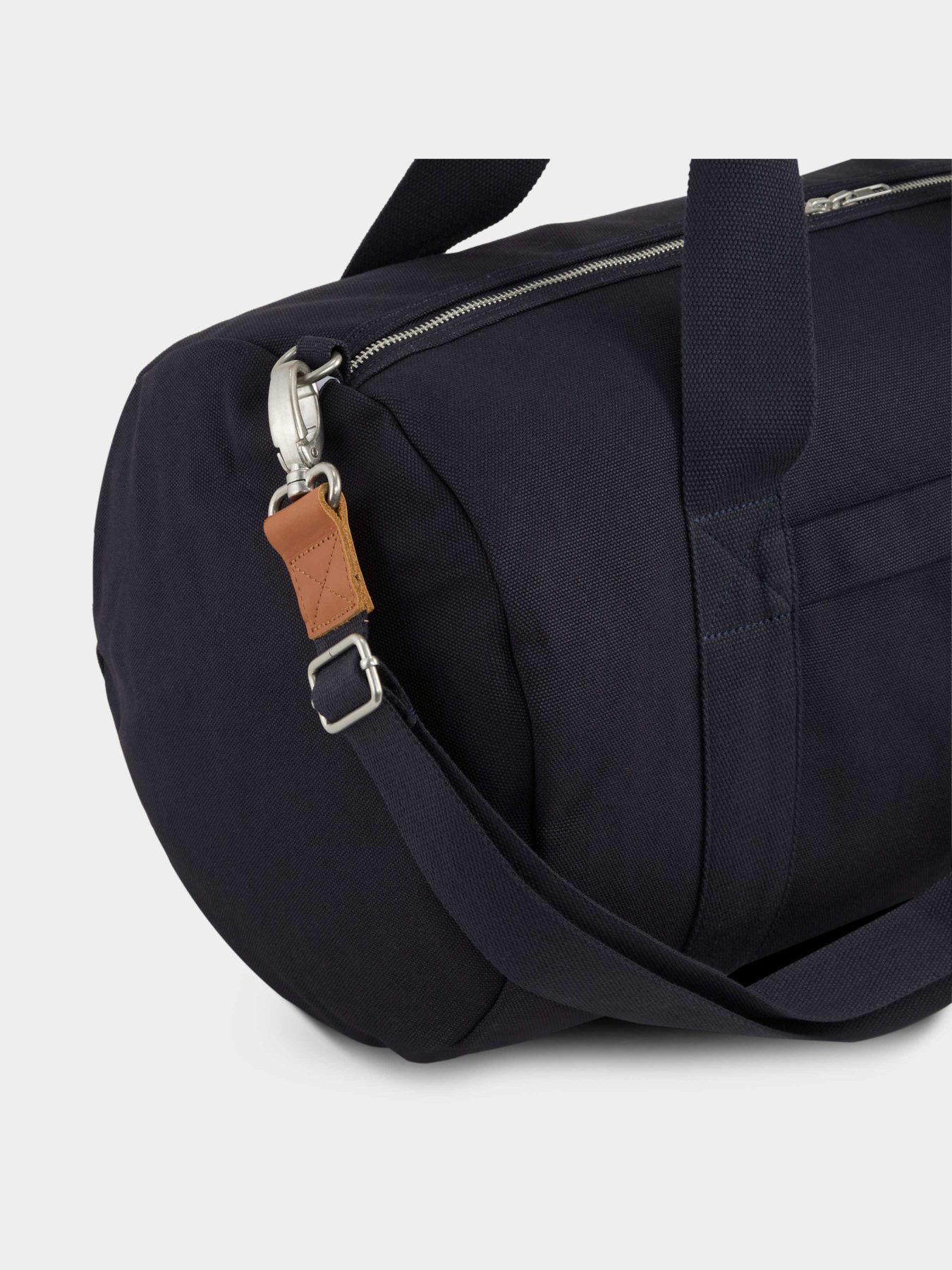 Сумки PUMA Mmq Barrel Bag модель 091196 Фото