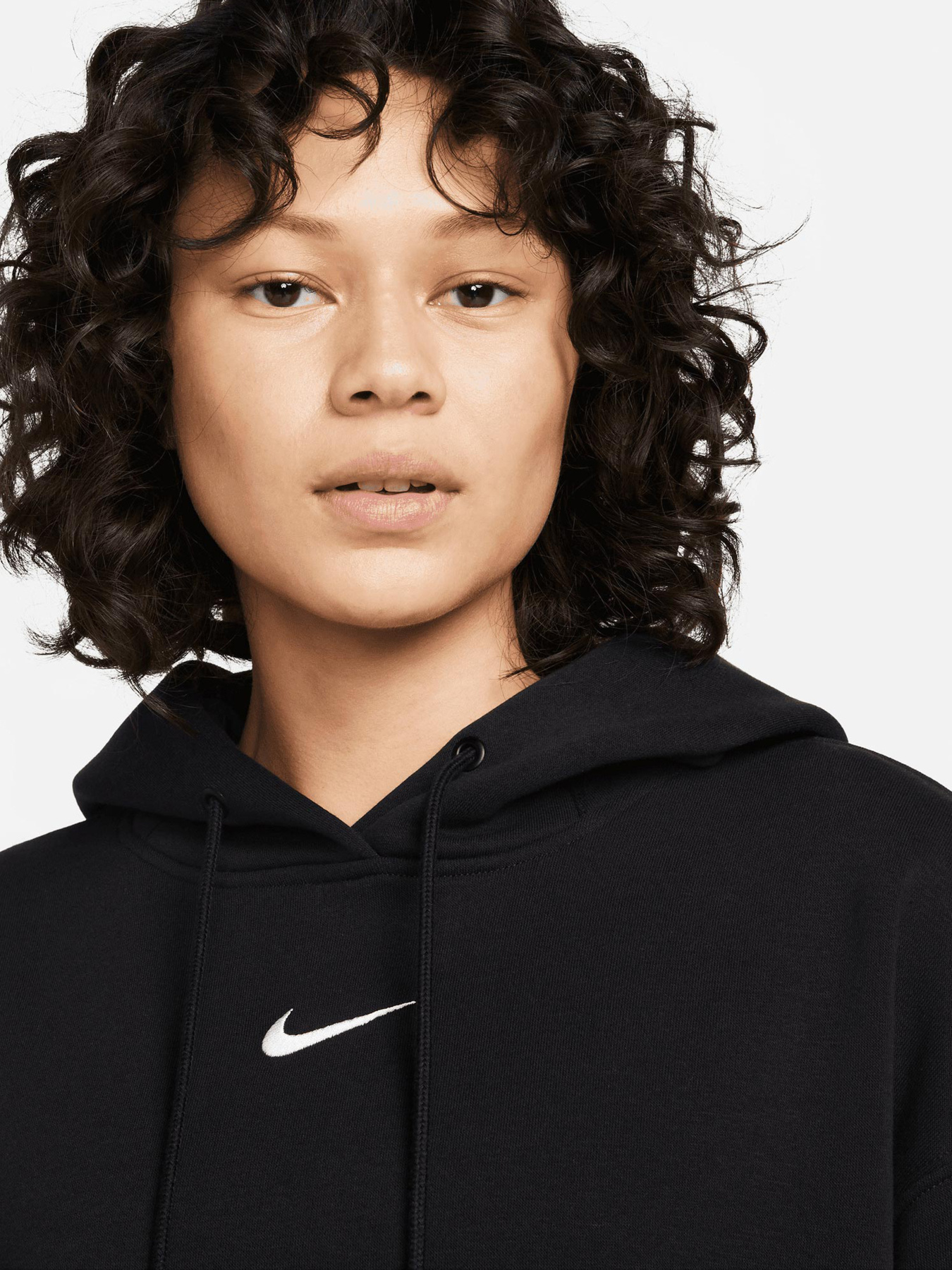 Худи и свитшоты NIKE модель DQ5860.010 Худи и свитшоты NIKE модель DQ5860.010 Фото