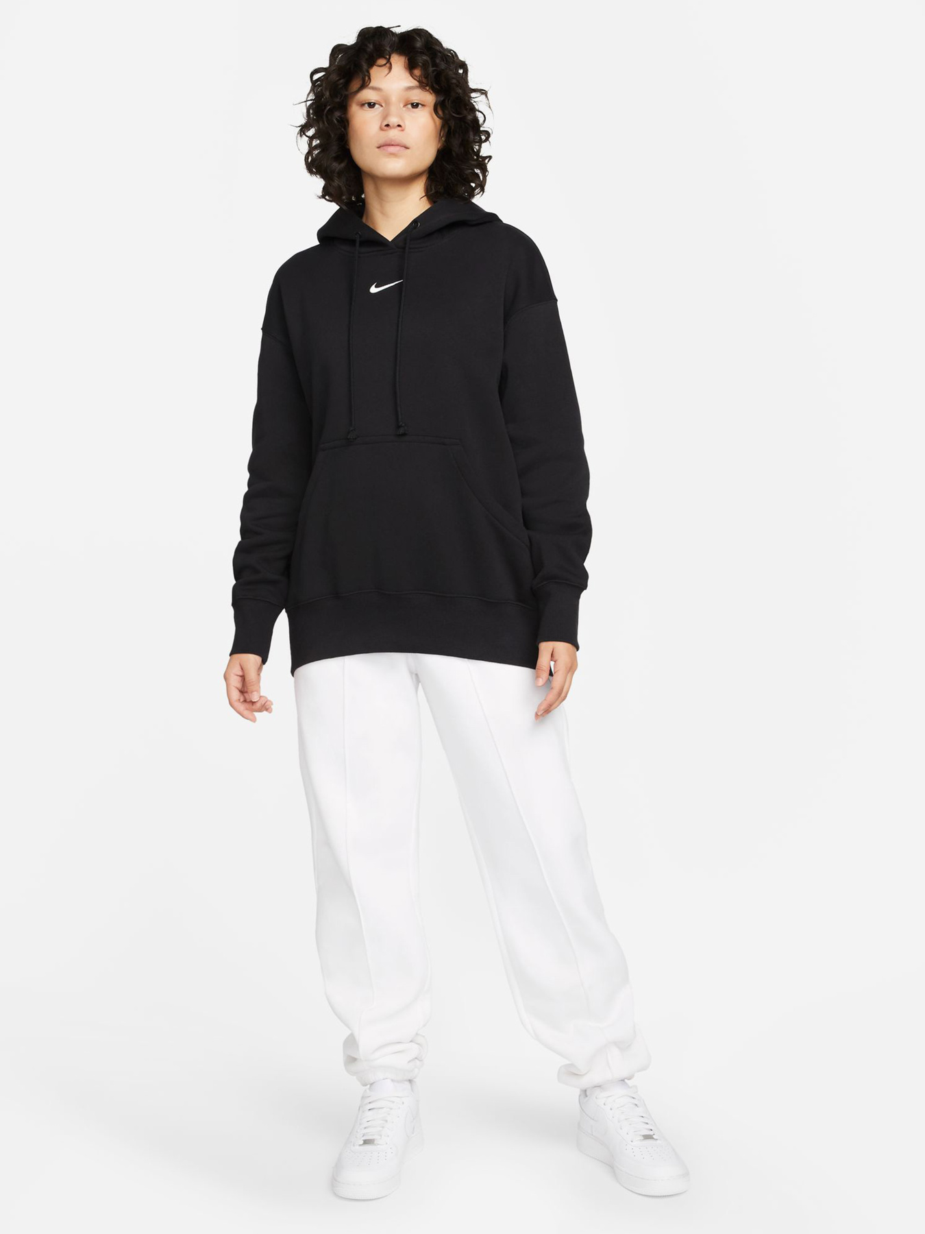Худи и свитшоты NIKE модель DQ5860.010 Худи и свитшоты NIKE модель DQ5860.010 Фото