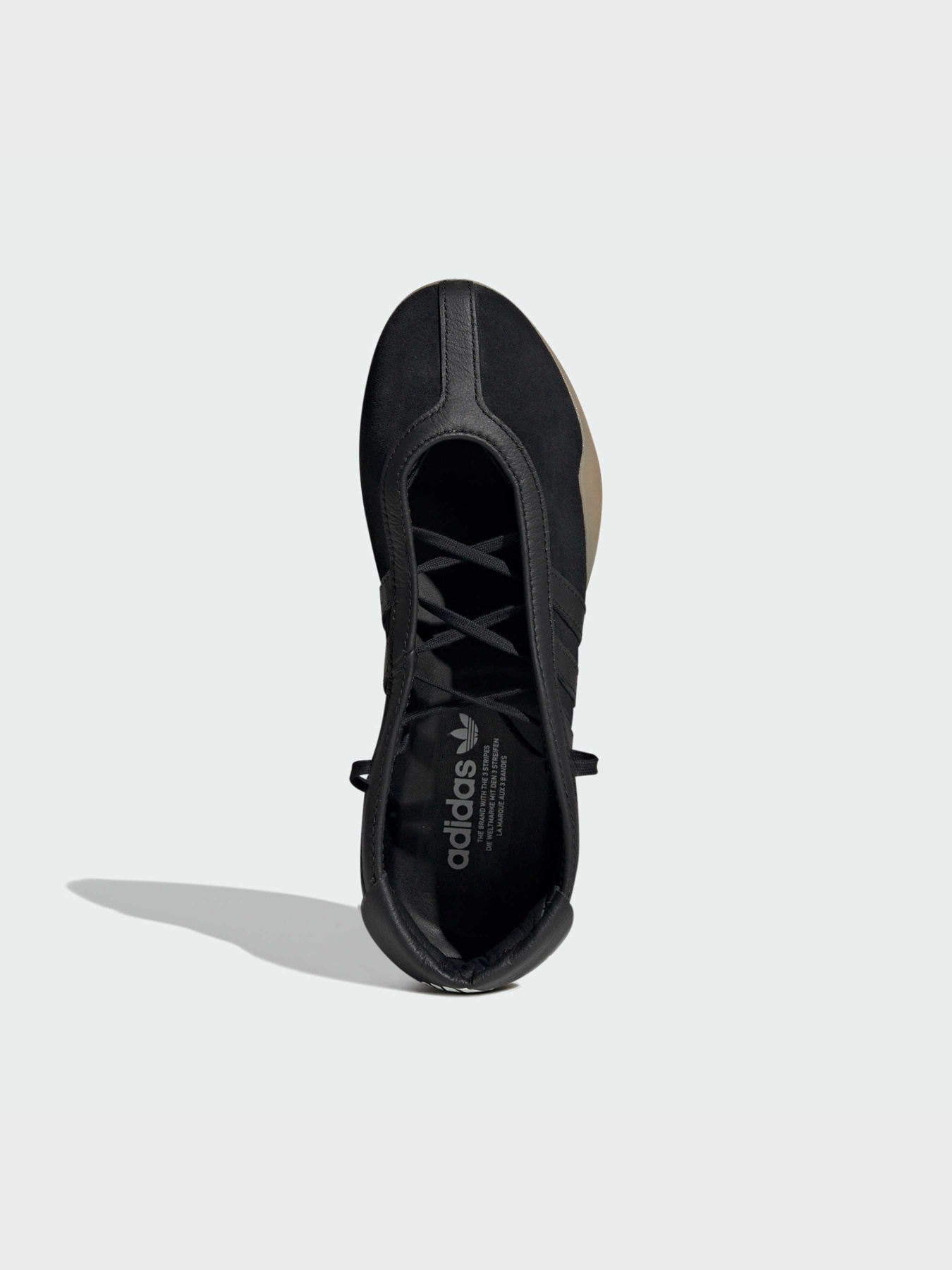 Туфлі та лофери Adidas модель JQ0669 Туфлі та лофери Adidas модель JQ0669 Фото