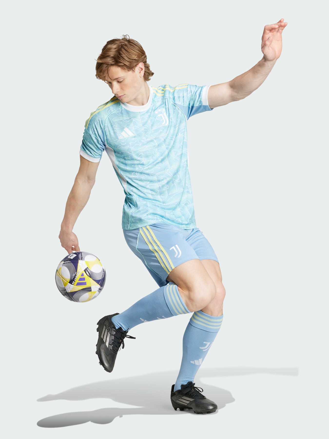 Шорты Adidas модель JJ4325 Фото