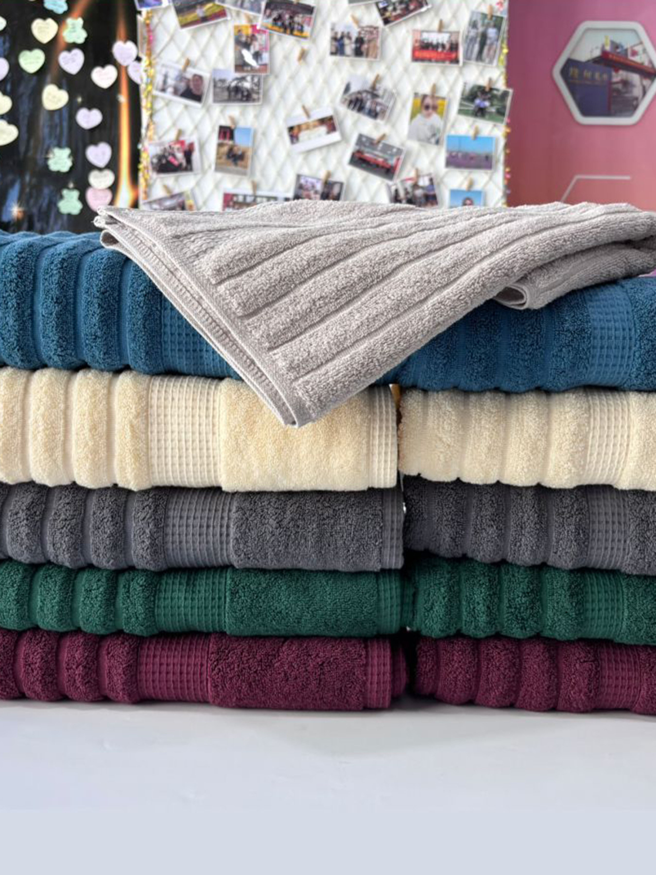 Набор 2 жаккардовых полотенца i для ванной, отелей, СПА, на подарок, Oxford Stripe Burgundy Lovely Svi  модель 391124 Фото