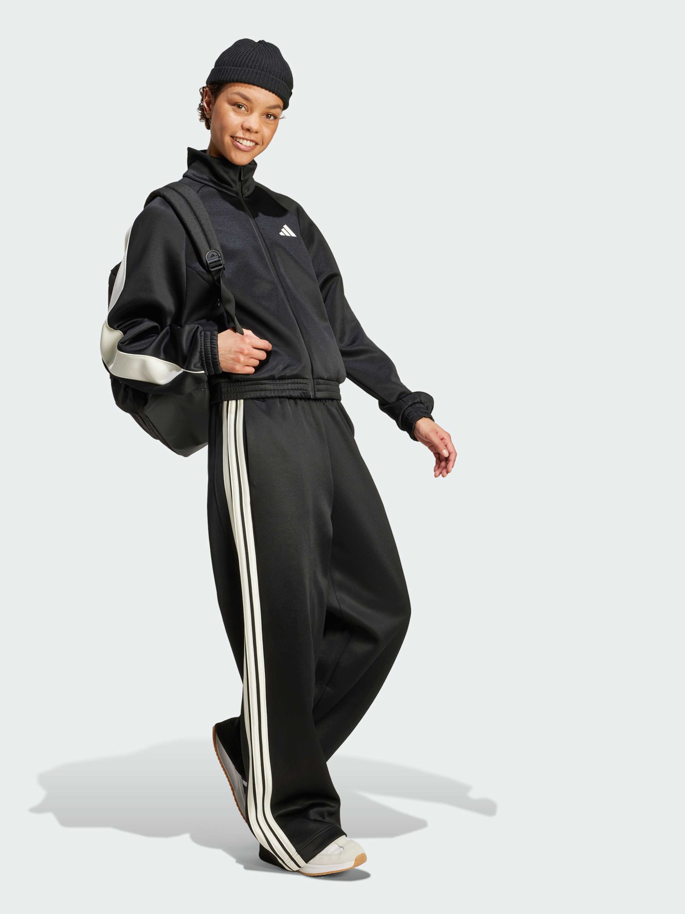 Брюки Adidas 3 Stripes модель JL6995 Брюки Adidas 3 Stripes модель JL6995 Фото