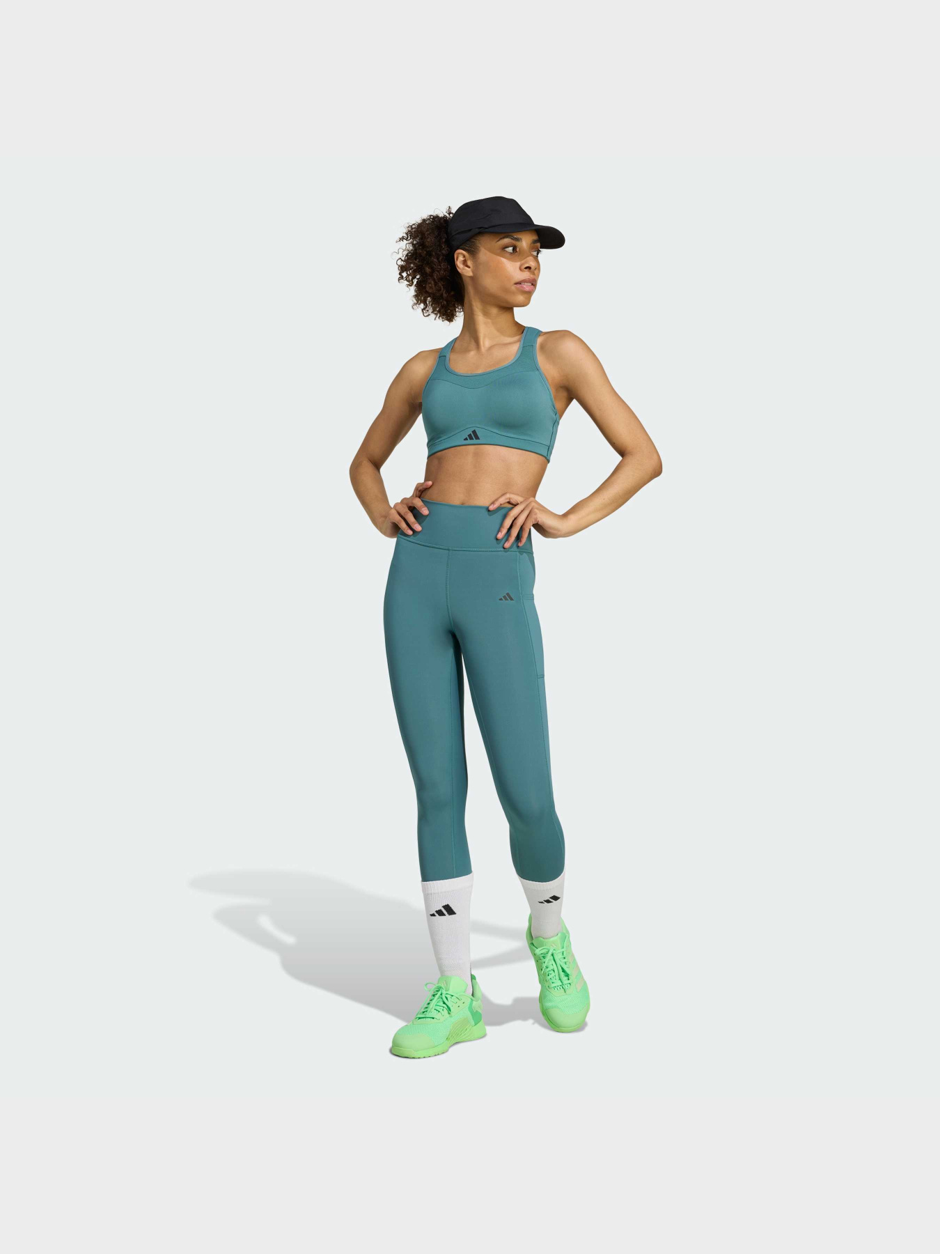 Футболки и поло Adidas модель JX8844 Футболки и поло Adidas модель JX8844 Фото