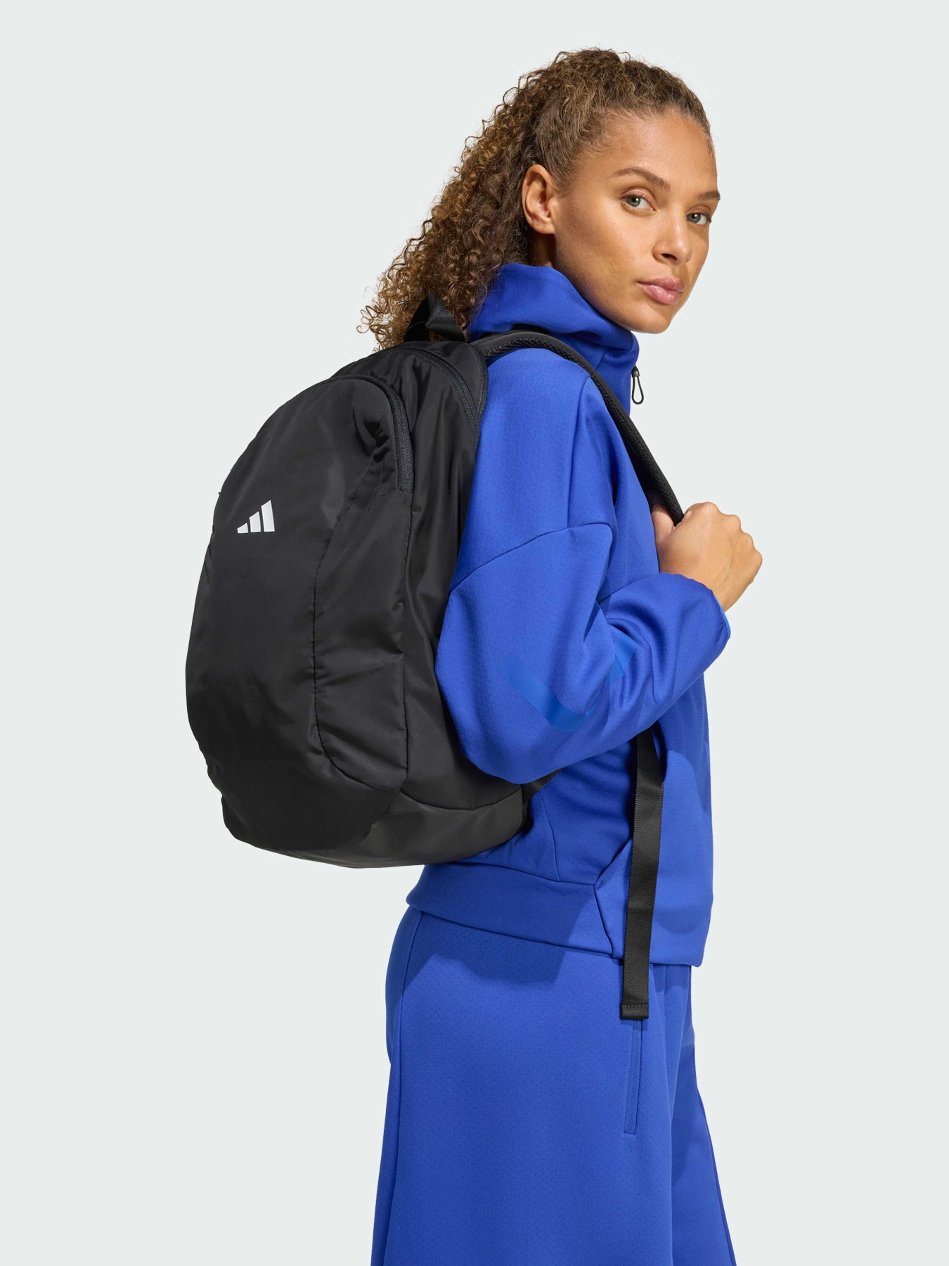 Рюкзаки Adidas модель JM4870 Рюкзаки Adidas модель JM4870 Фото