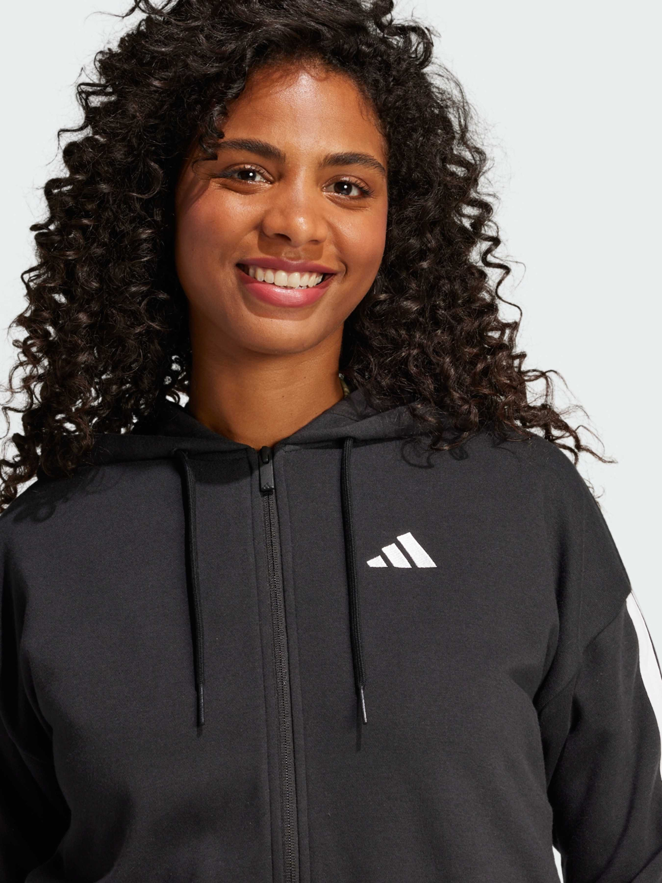 Худи и свитшоты Adidas модель JE0052 Худи и свитшоты Adidas модель JE0052 Фото