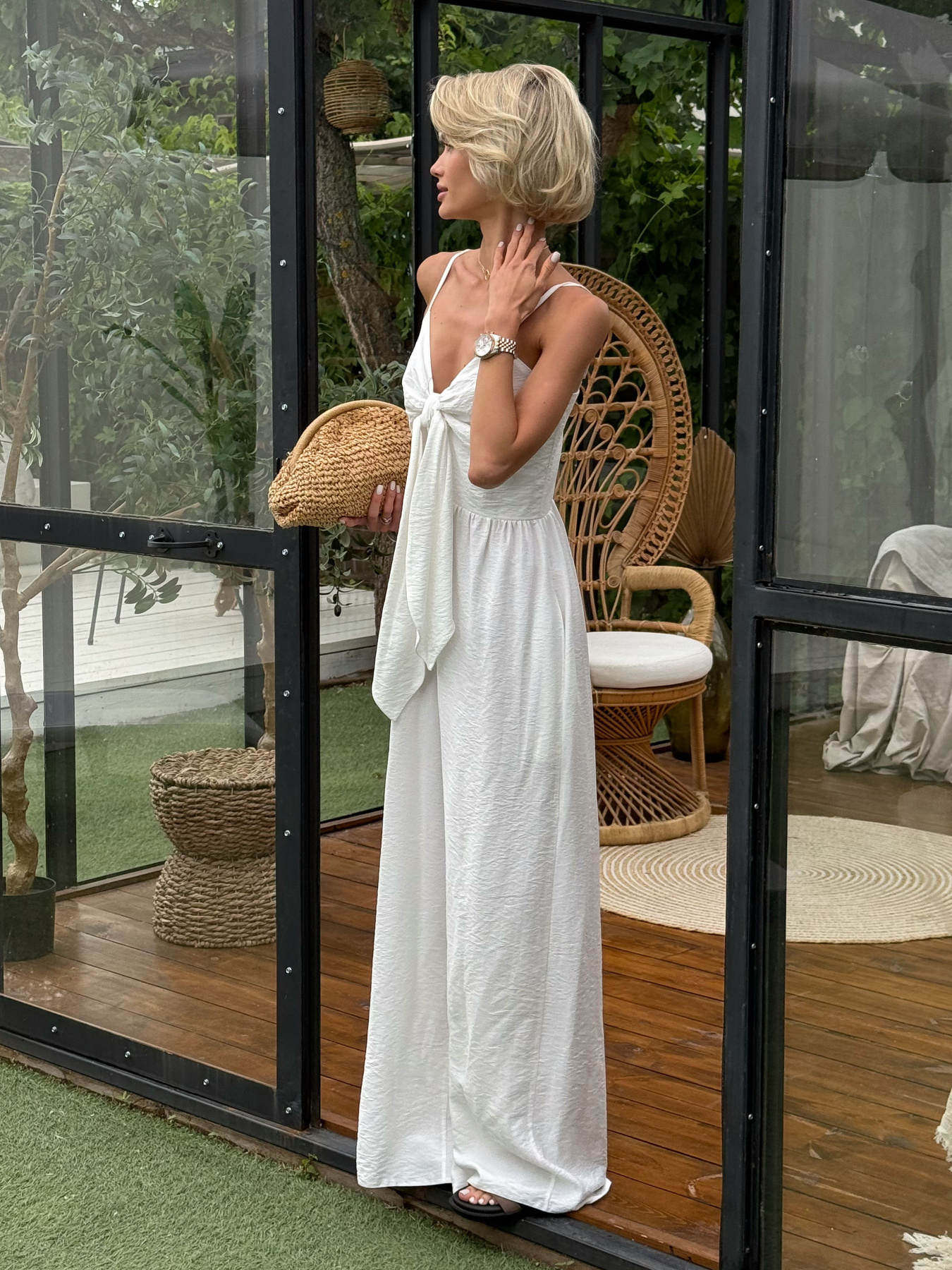 Комбинезоны Jadone Fashion модель Caroline_milk_jumpsuit Комбинезоны Jadone Fashion модель Caroline_milk_jumpsuit Фото