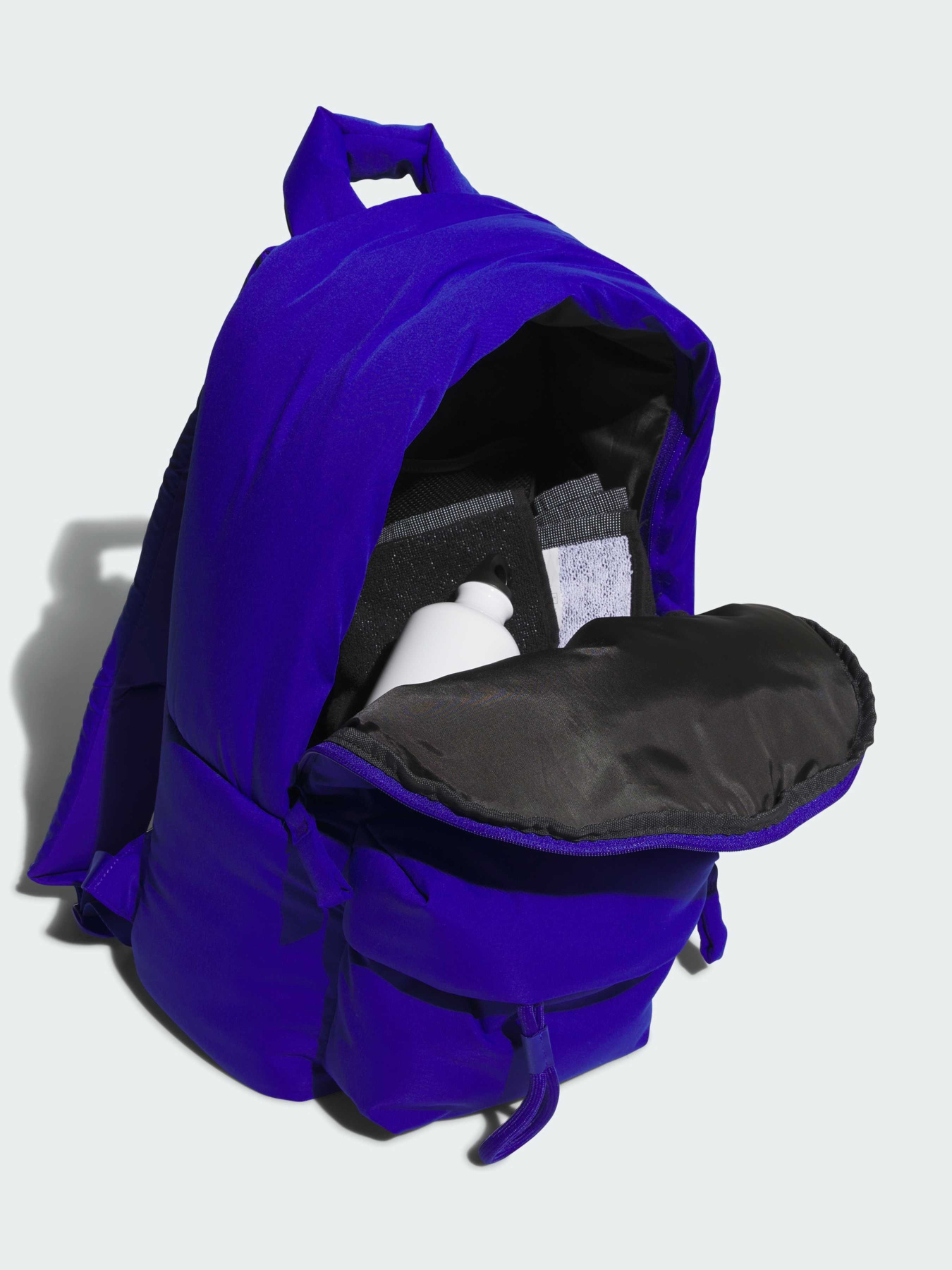Рюкзаки Adidas модель JZ4428 Рюкзаки Adidas модель JZ4428 Фото