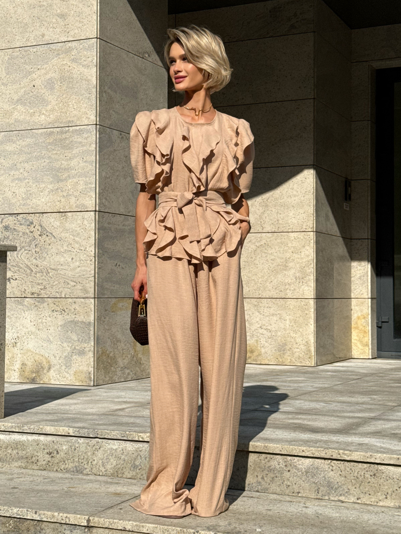 Сорочки Jadone Fashion модель Tia_cinnamon Сорочки Jadone Fashion модель Tia_cinnamon Фото