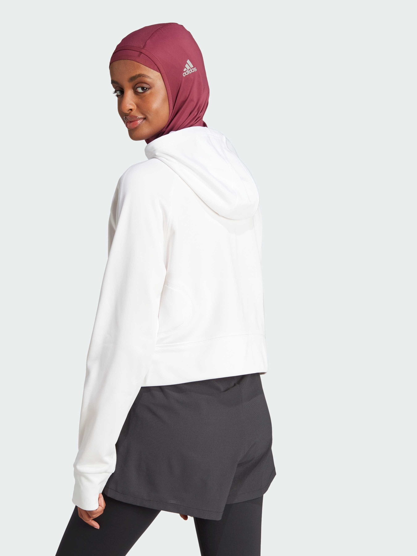 Худи и свитшоты Adidas модель IM2688 Фото