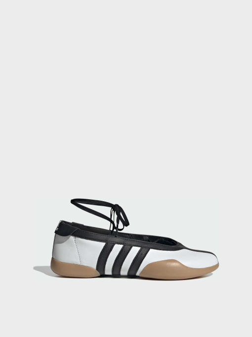 Туфлі та лофери Adidas модель JR7030 Фото