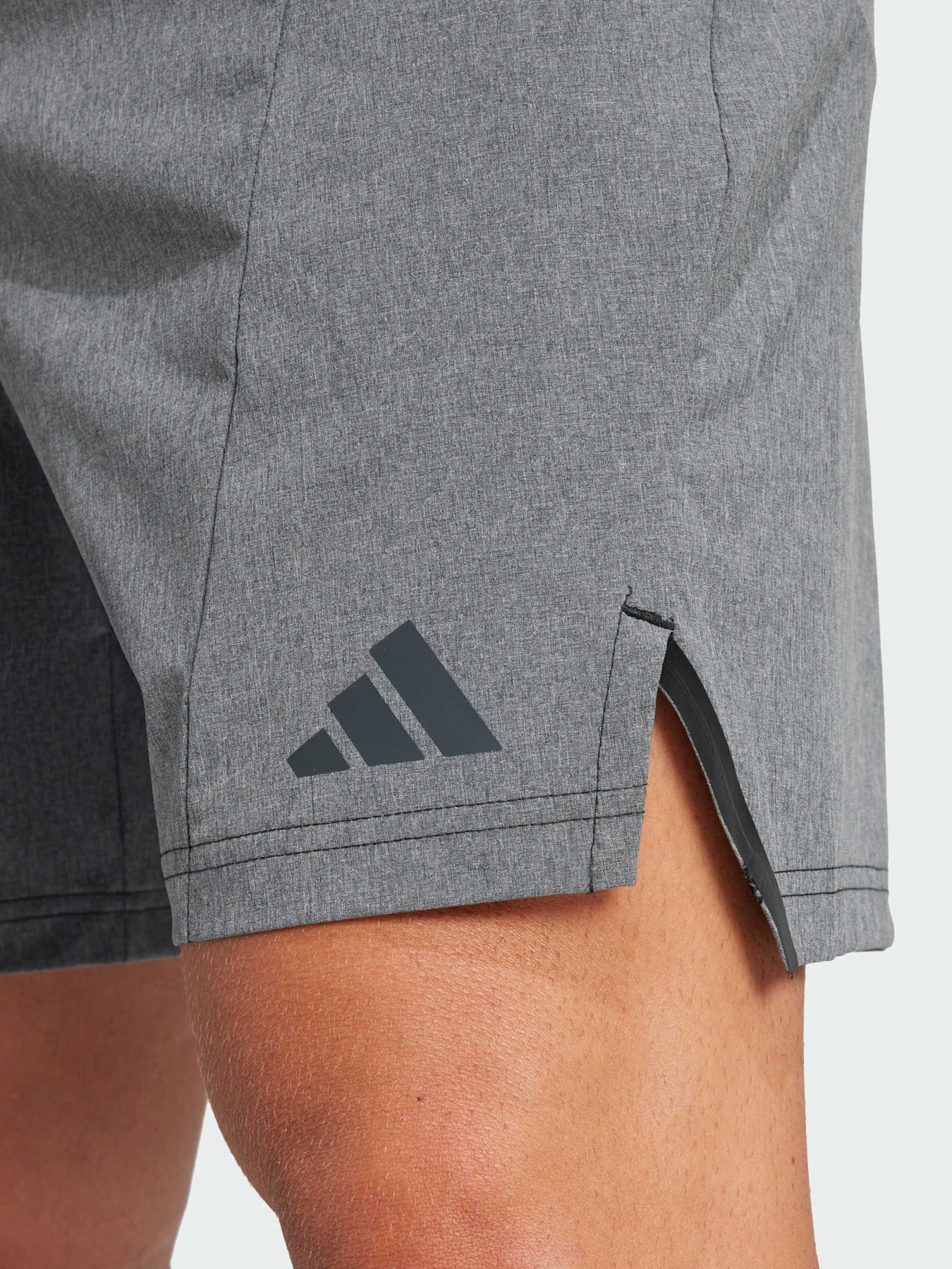 Шорти Adidas модель JE5679 Шорти Adidas модель JE5679 Фото