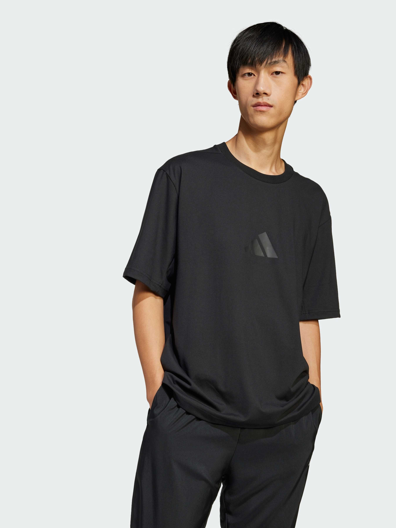 Футболки і поло Adidas ZNE модель JJ1151 Футболки і поло Adidas ZNE модель JJ1151 Фото