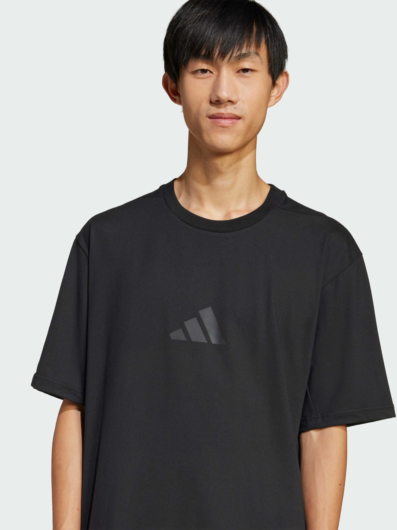 Футболки і поло Adidas ZNE модель JJ1151 Футболки і поло Adidas ZNE модель JJ1151 Фото