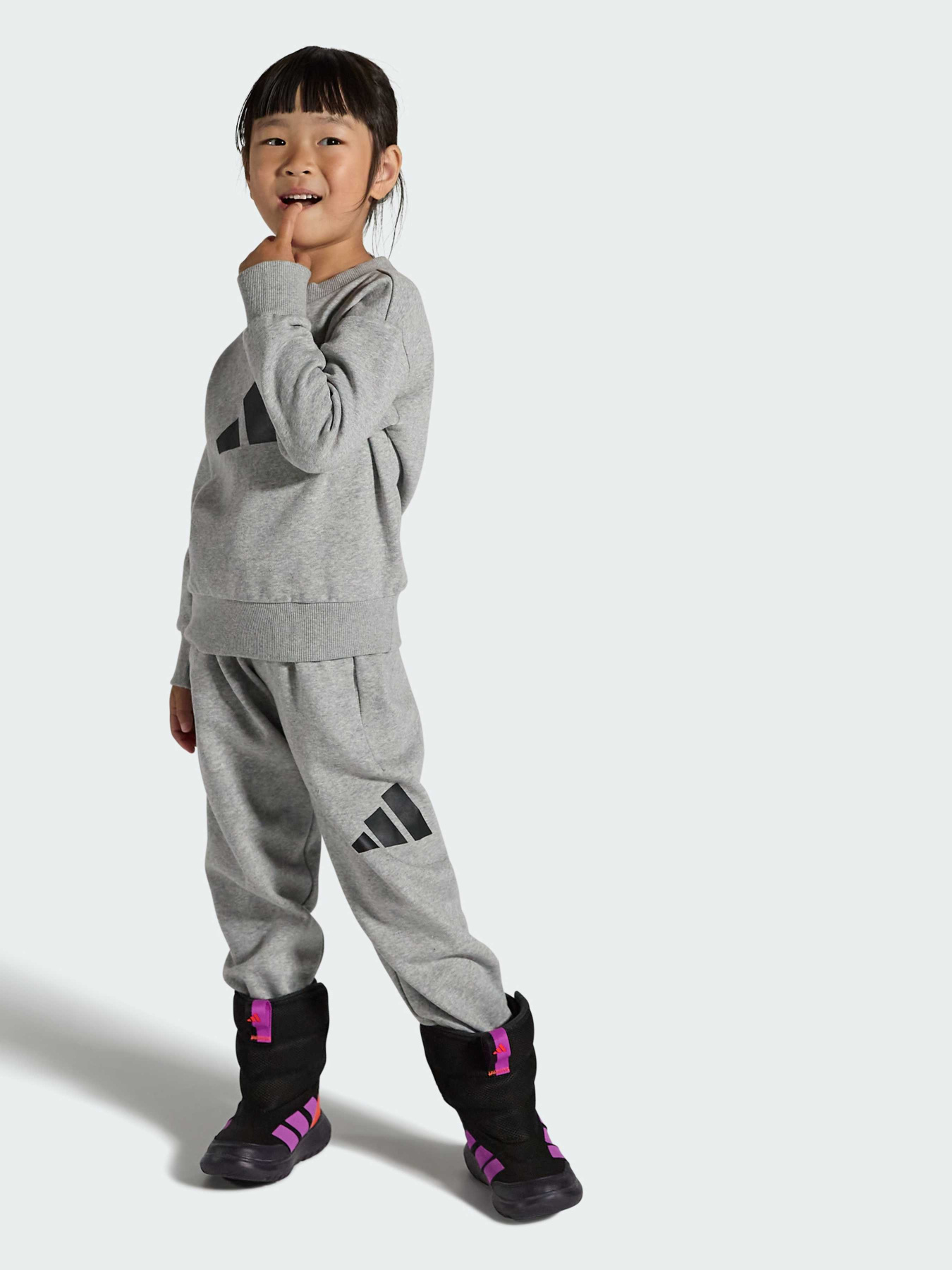 Ботинки и сапоги Adidas модель JQ2633 Ботинки и сапоги Adidas модель JQ2633 Фото