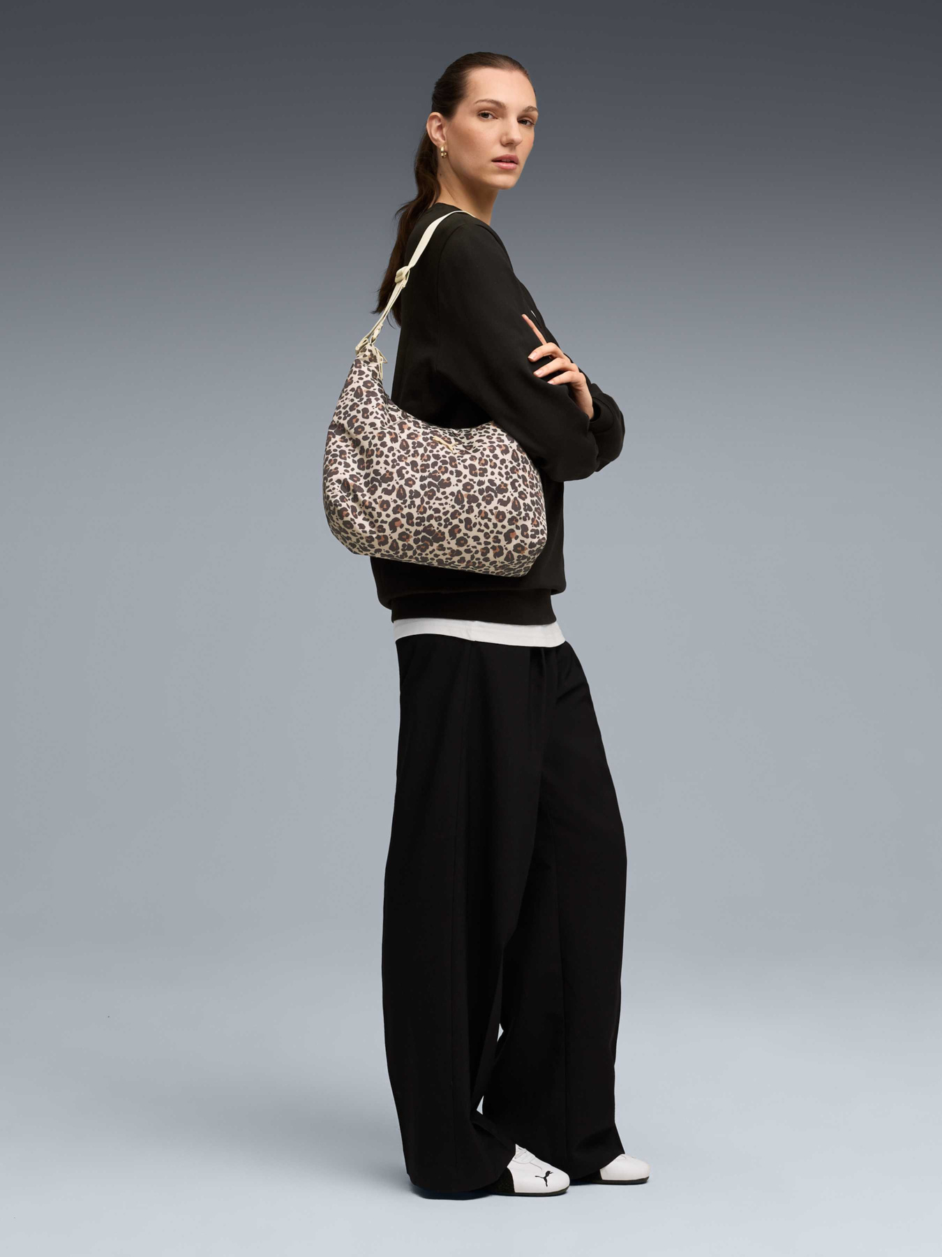 Сумки PUMA Pop Slouchy Hobo Bag модель 091709 Фото