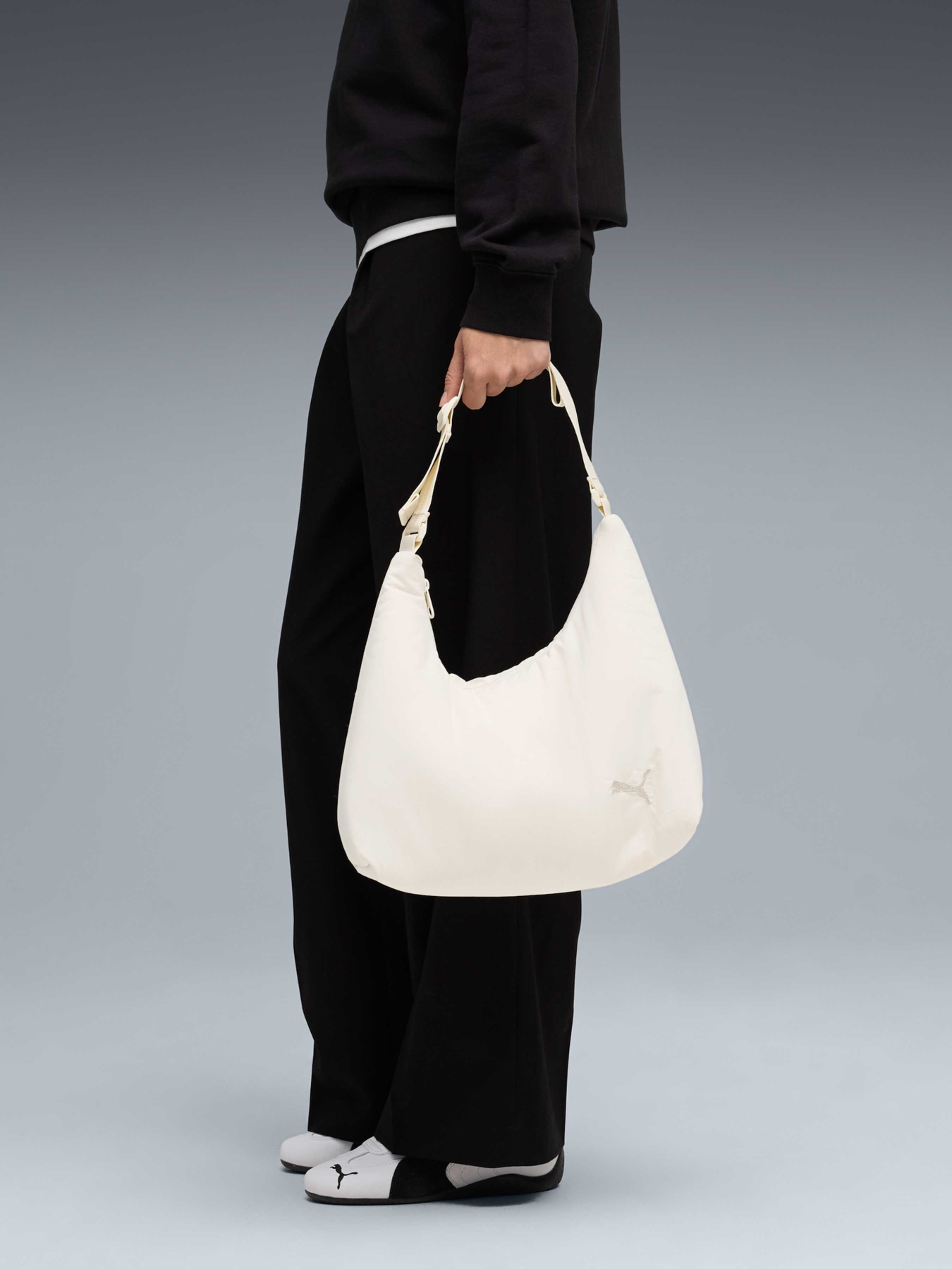 Сумки PUMA Her Slouchy Hobo Bag модель 091715 Фото