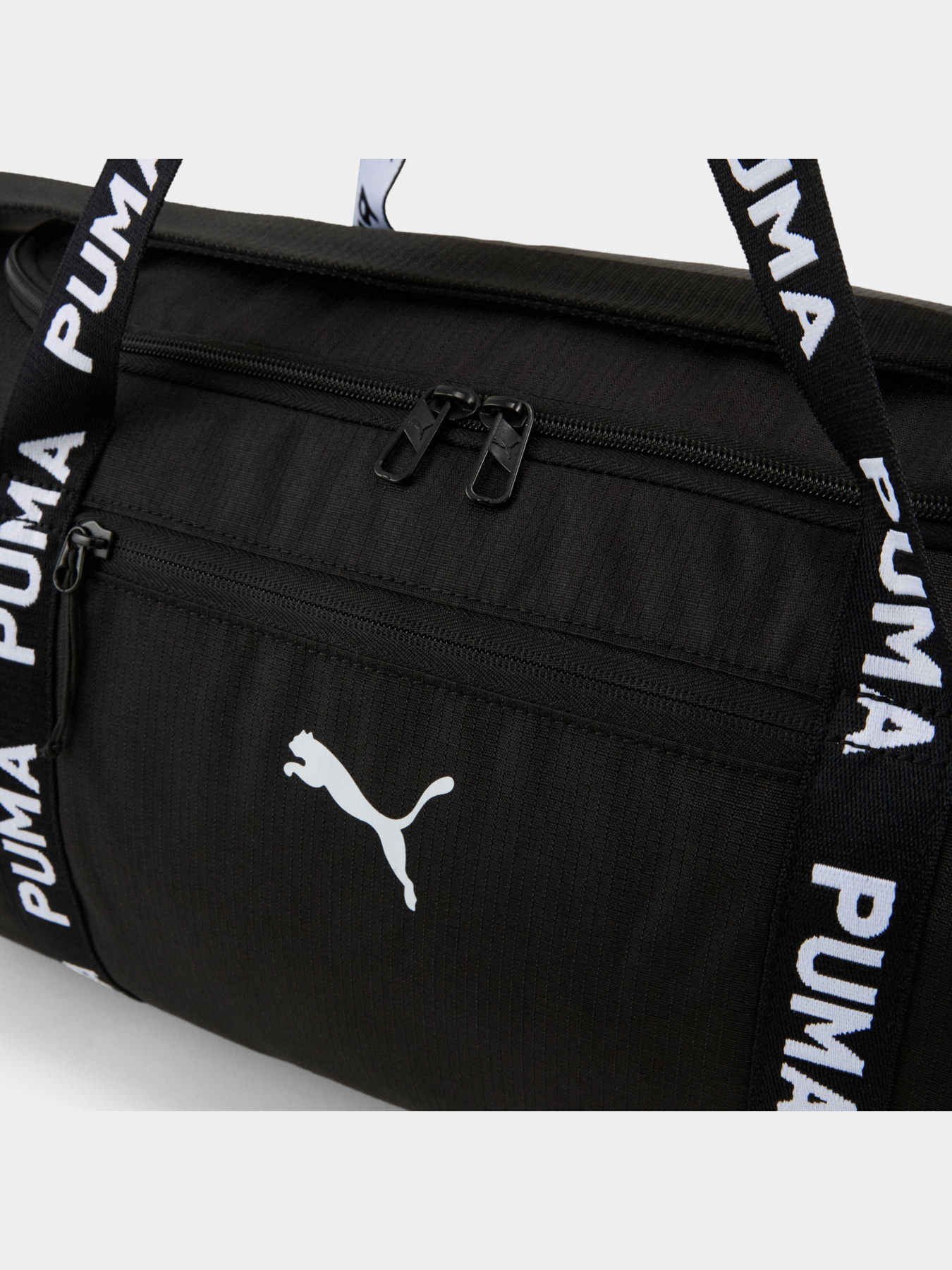 Сумки PUMA At Ess Barrel Bag модель 091849 Фото
